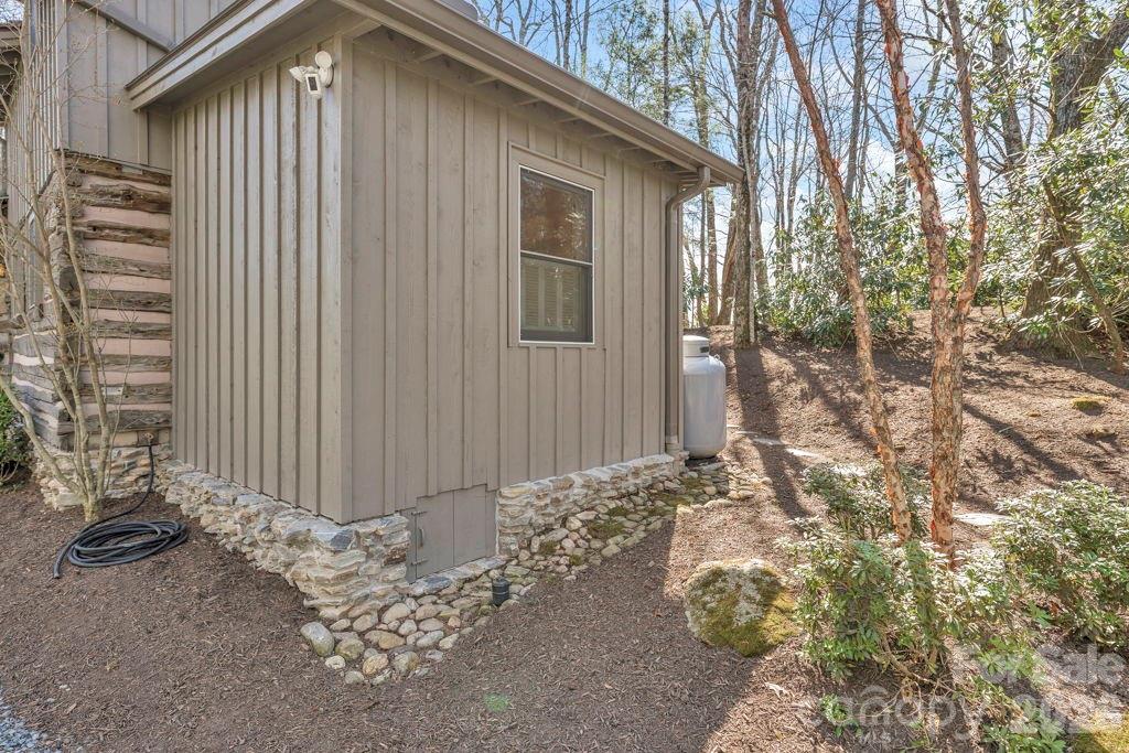 572 Skyland View Drive Property Photo 44