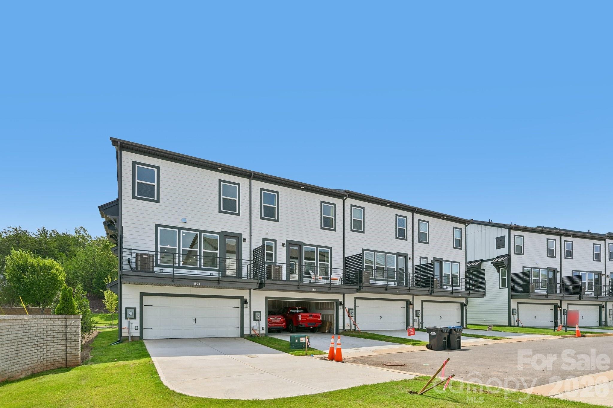 1804 Alexander Village Main Drive Property Photo 31