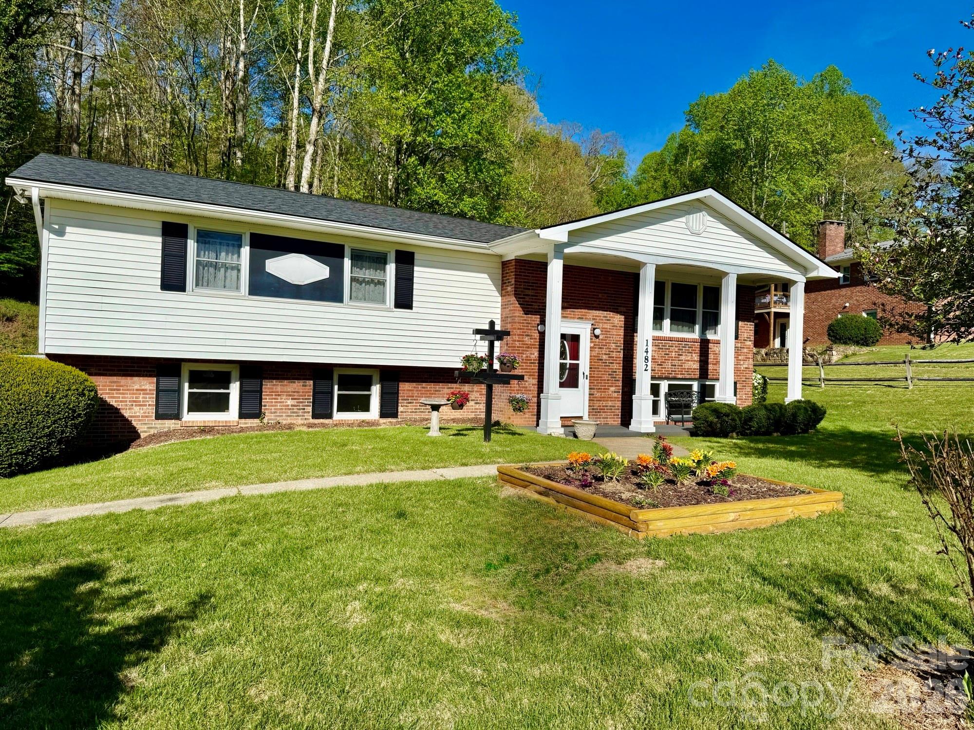 1482 Island Ford Road Property Photo 2