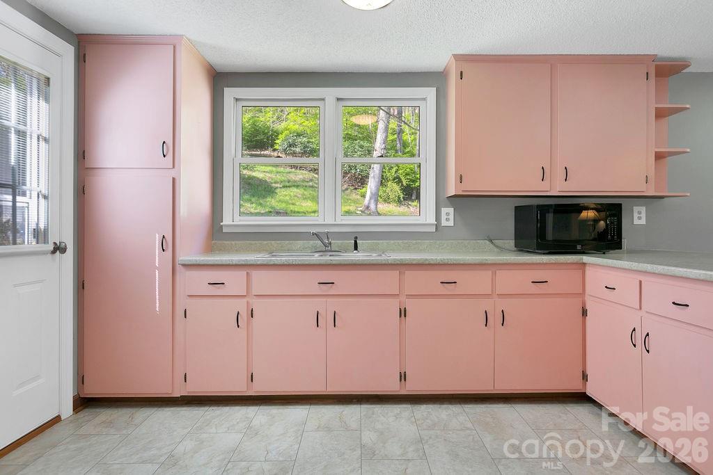 1482 Island Ford Road Property Photo 15