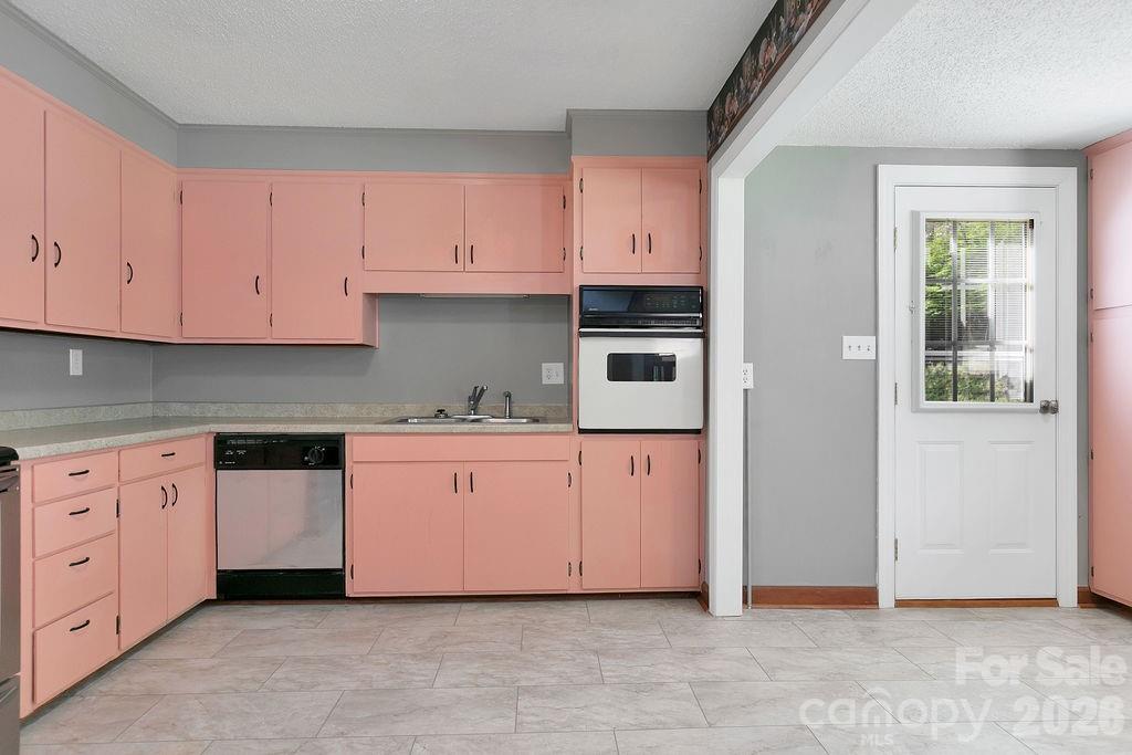 1482 Island Ford Road Property Photo 16