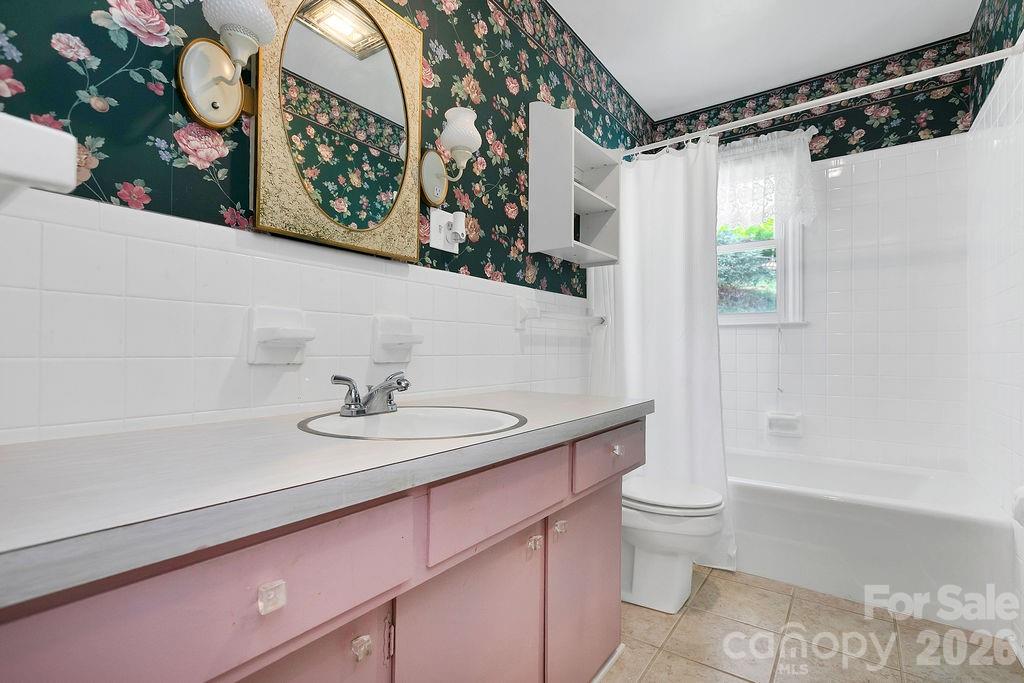 1482 Island Ford Road Property Photo 19