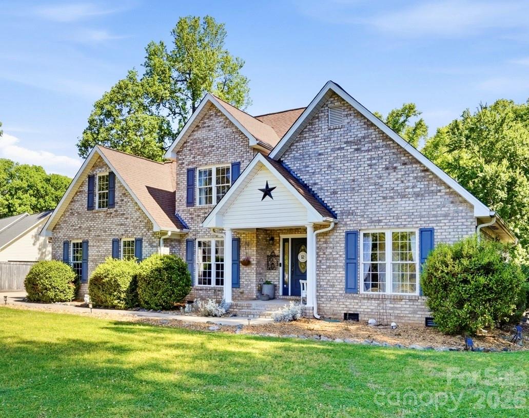 104 Ardmore Place Property Photo 4