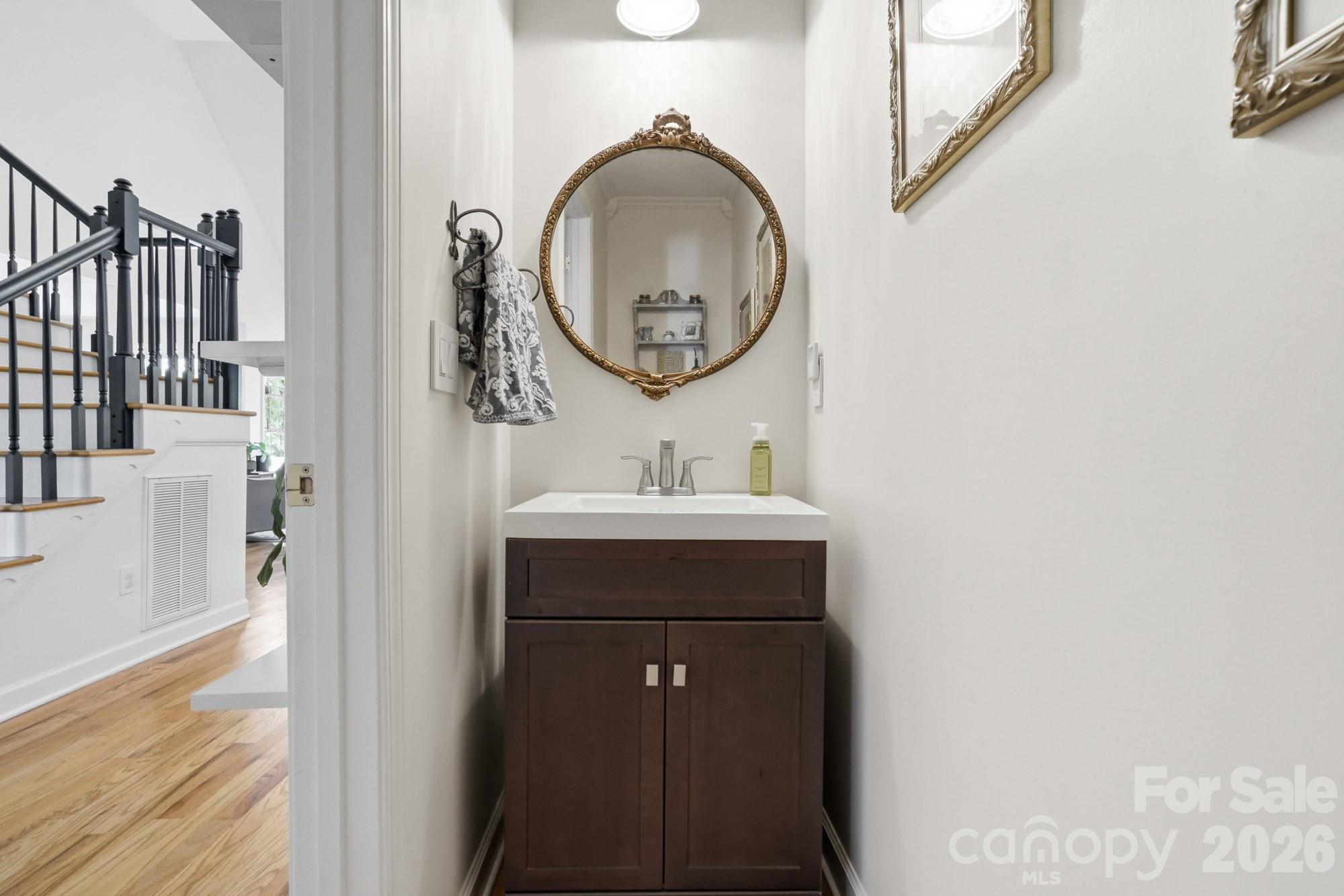 104 Ardmore Place Property Photo 11