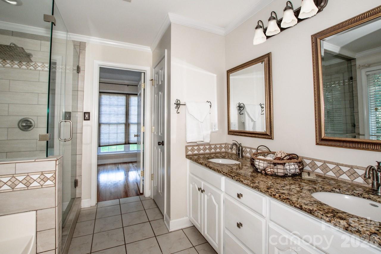 104 Ardmore Place Property Photo 23