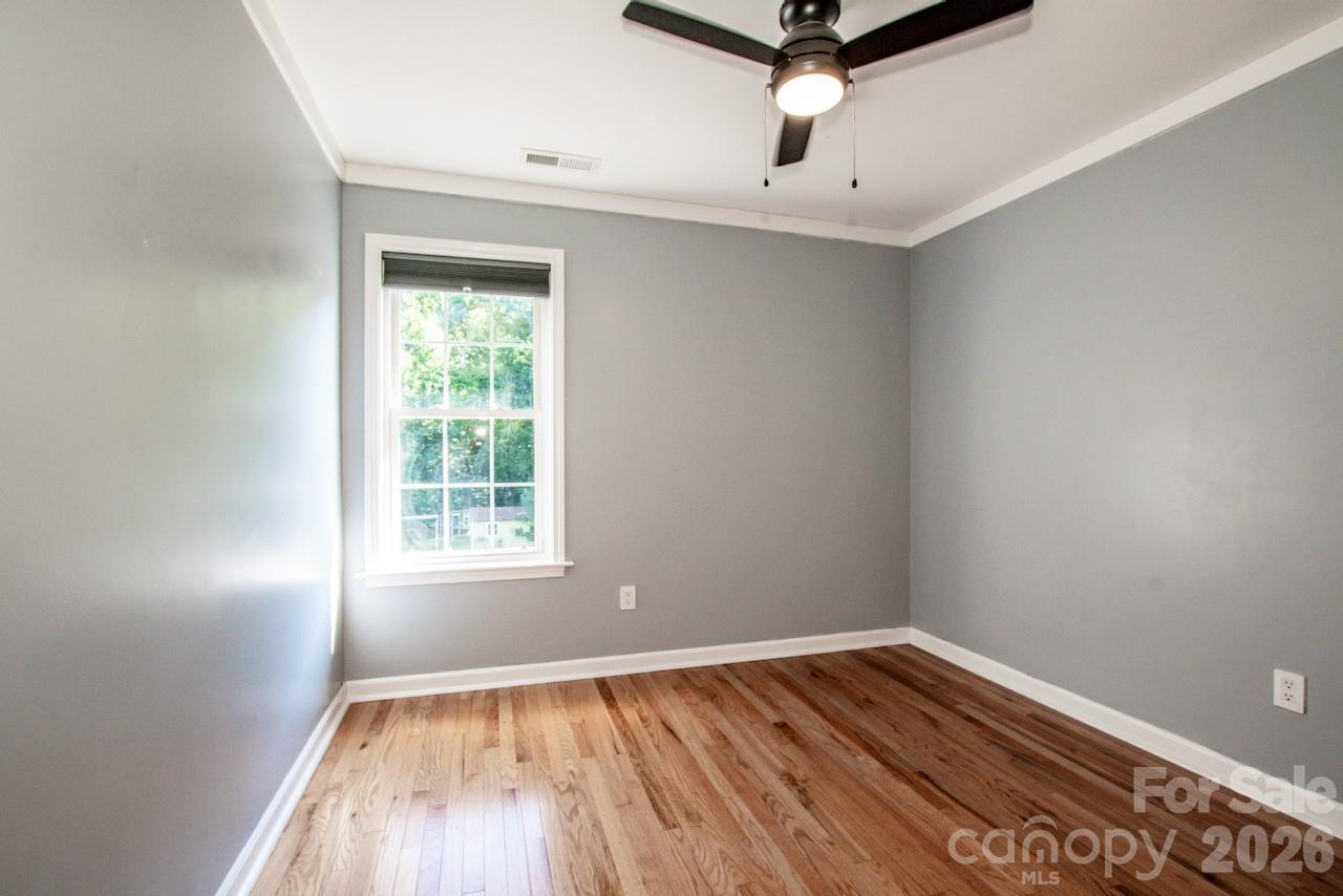 104 Ardmore Place Property Photo 29