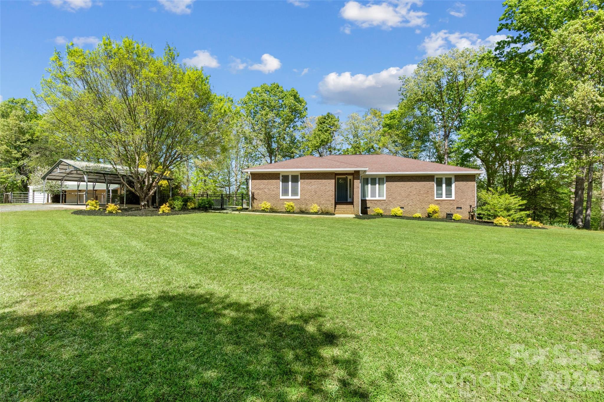 3654 S Dobys Bridge Road Property Photo 2