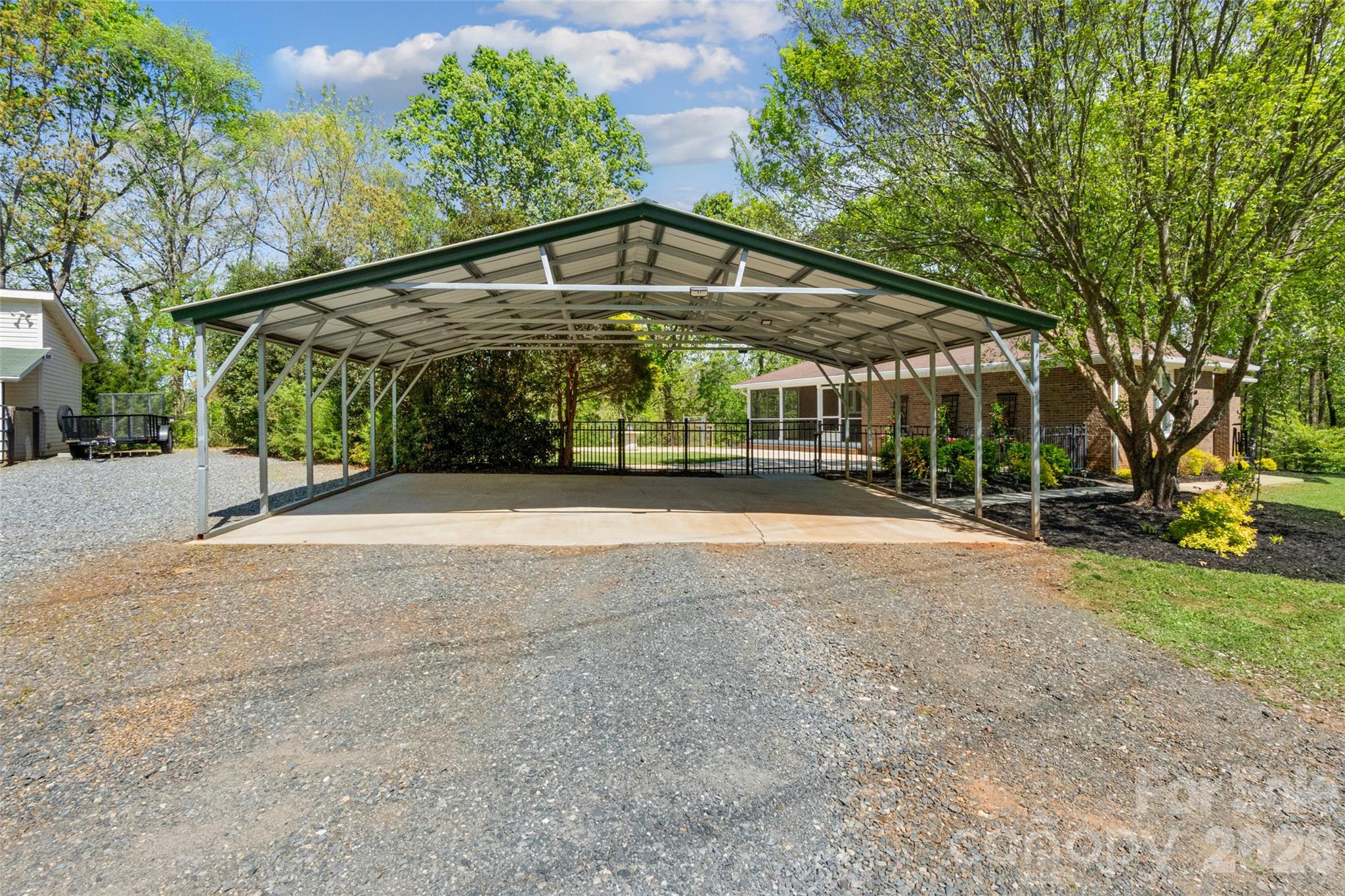 3654 S Dobys Bridge Road Property Photo 3