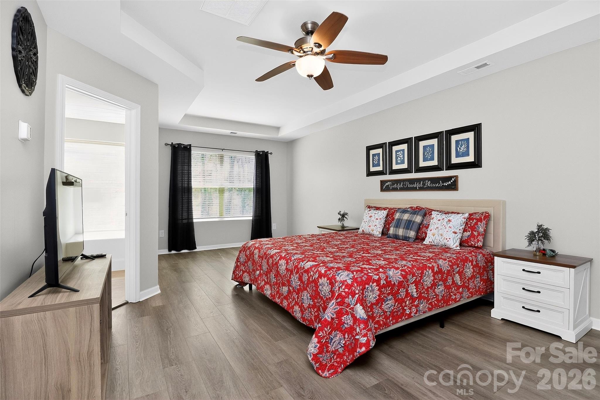 276 Ascot Run Way Property Photo 14