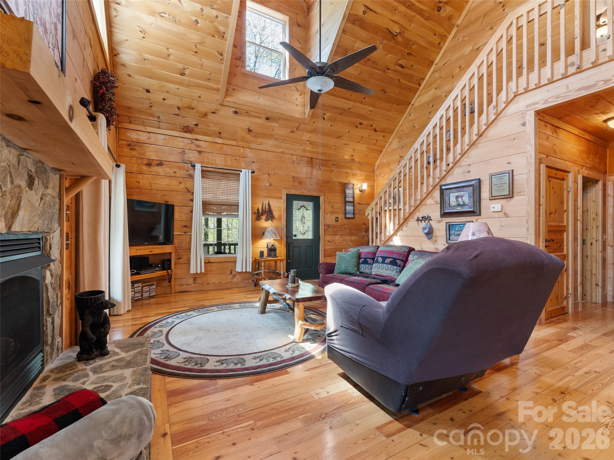 462 Deep Woods Lane Property Photo 7