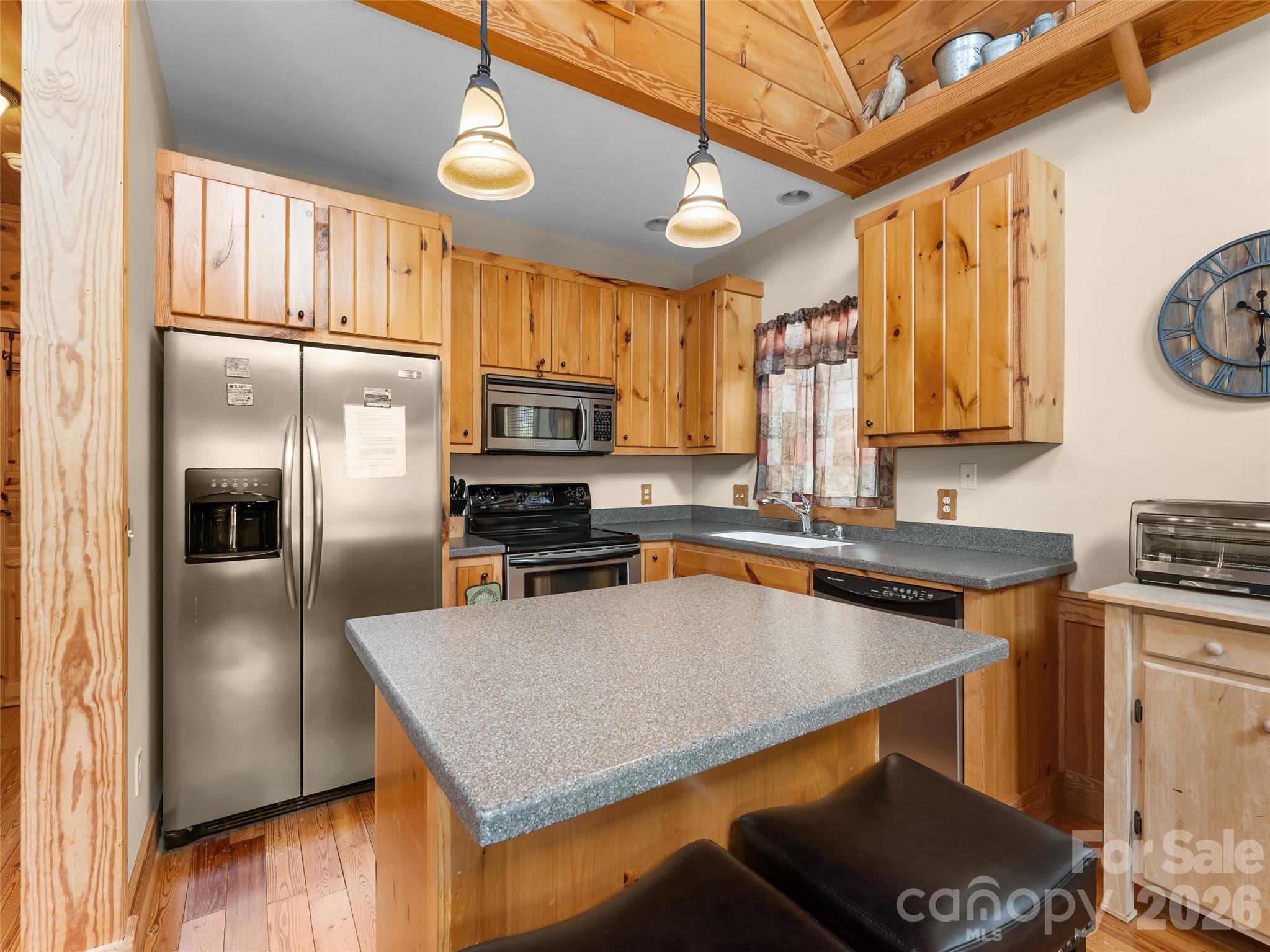 462 Deep Woods Lane Property Photo 11