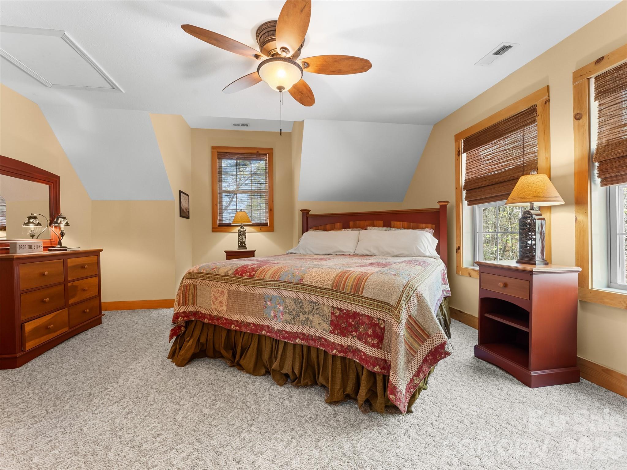 462 Deep Woods Lane Property Photo 17