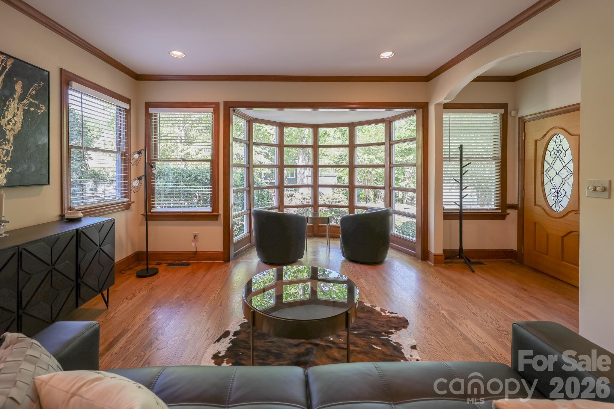 230 N Brackenbury Lane Property Photo 10