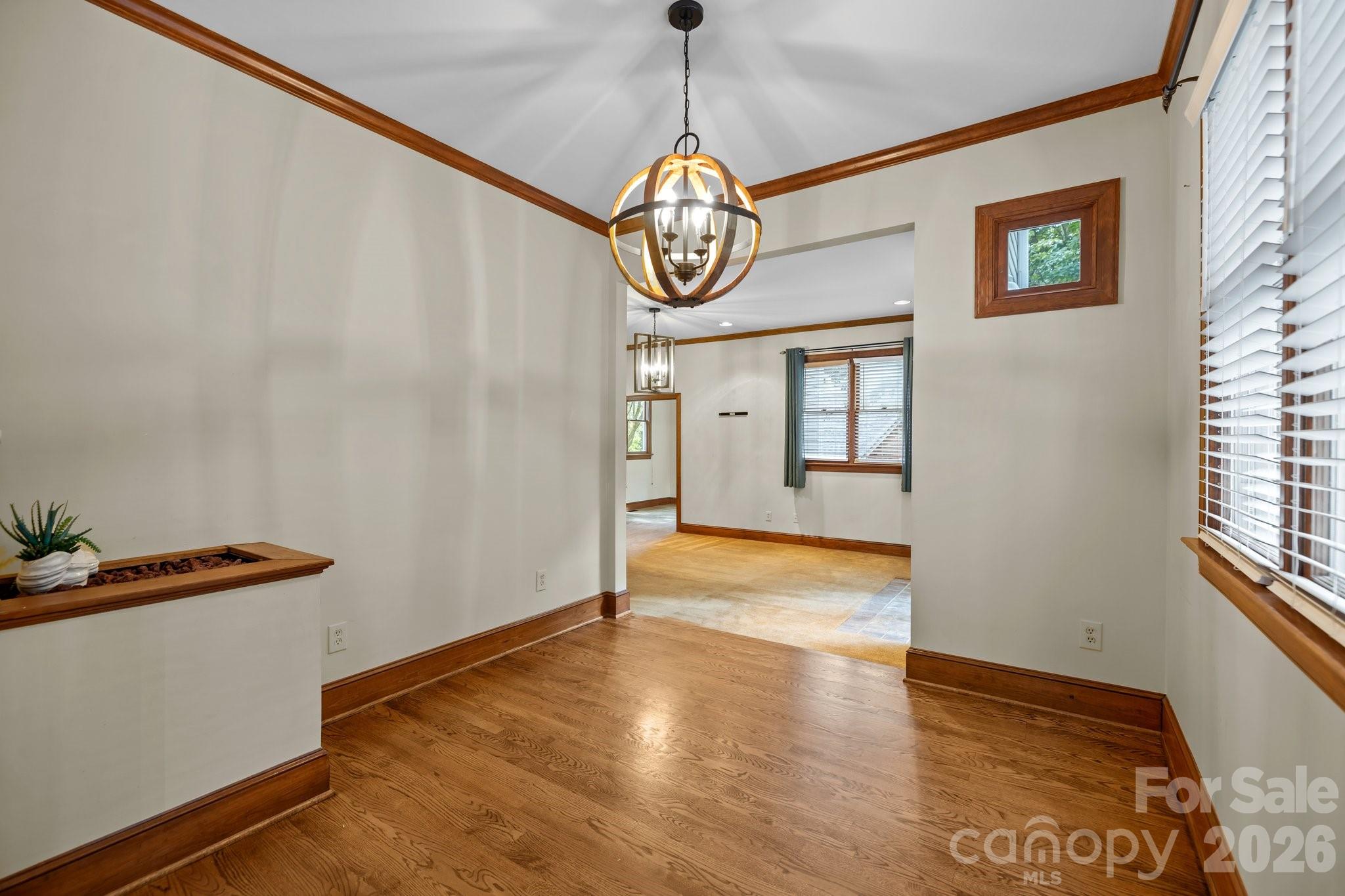 230 N Brackenbury Lane Property Photo 18