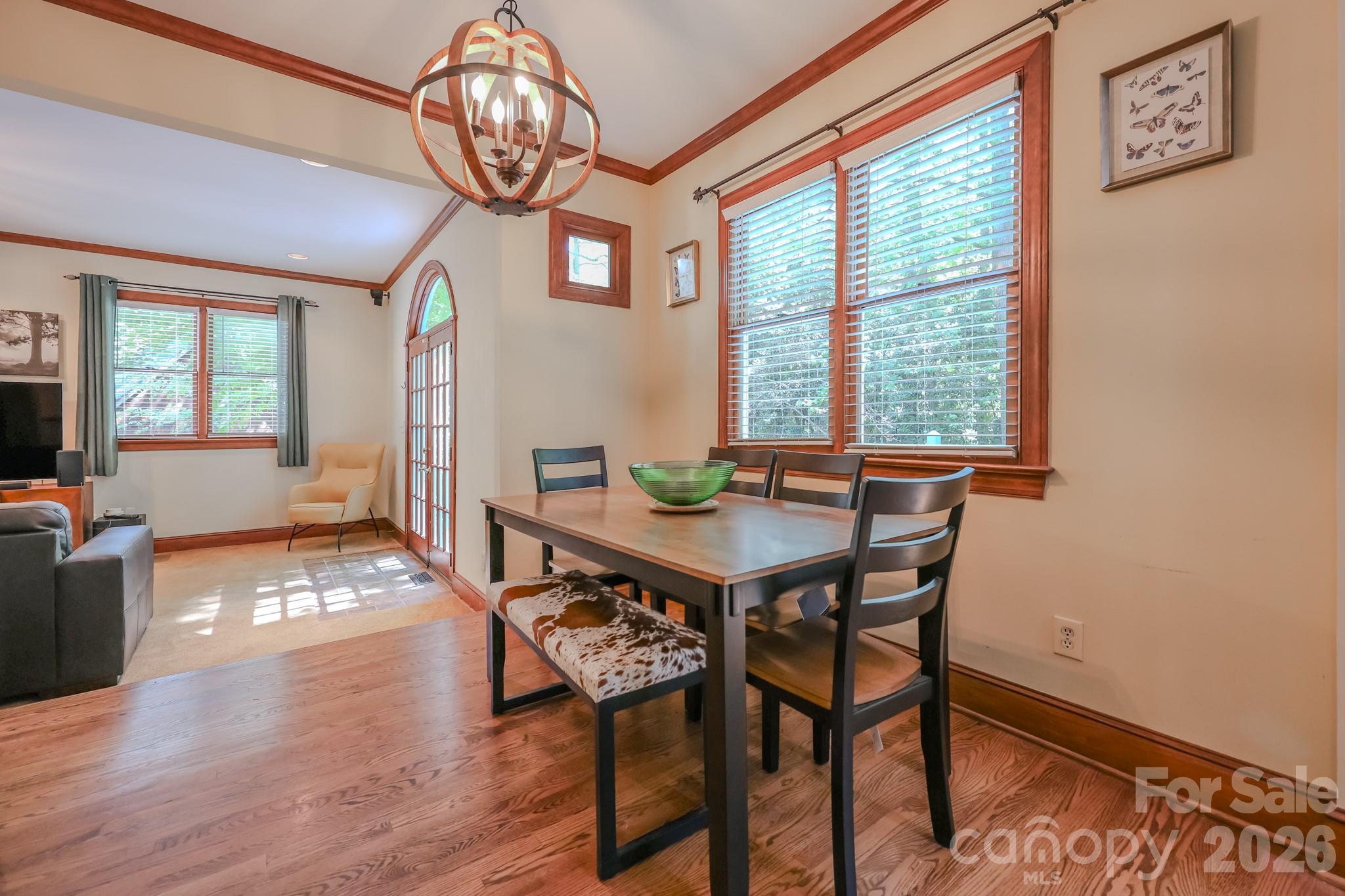 230 N Brackenbury Lane Property Photo 19