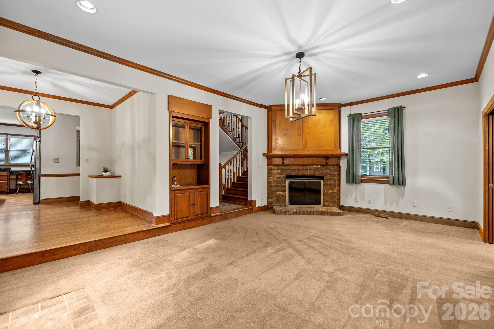 230 N Brackenbury Lane Property Photo 23