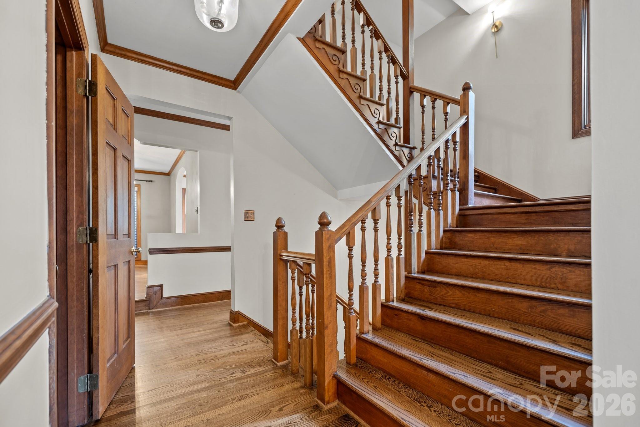 230 N Brackenbury Lane Property Photo 29