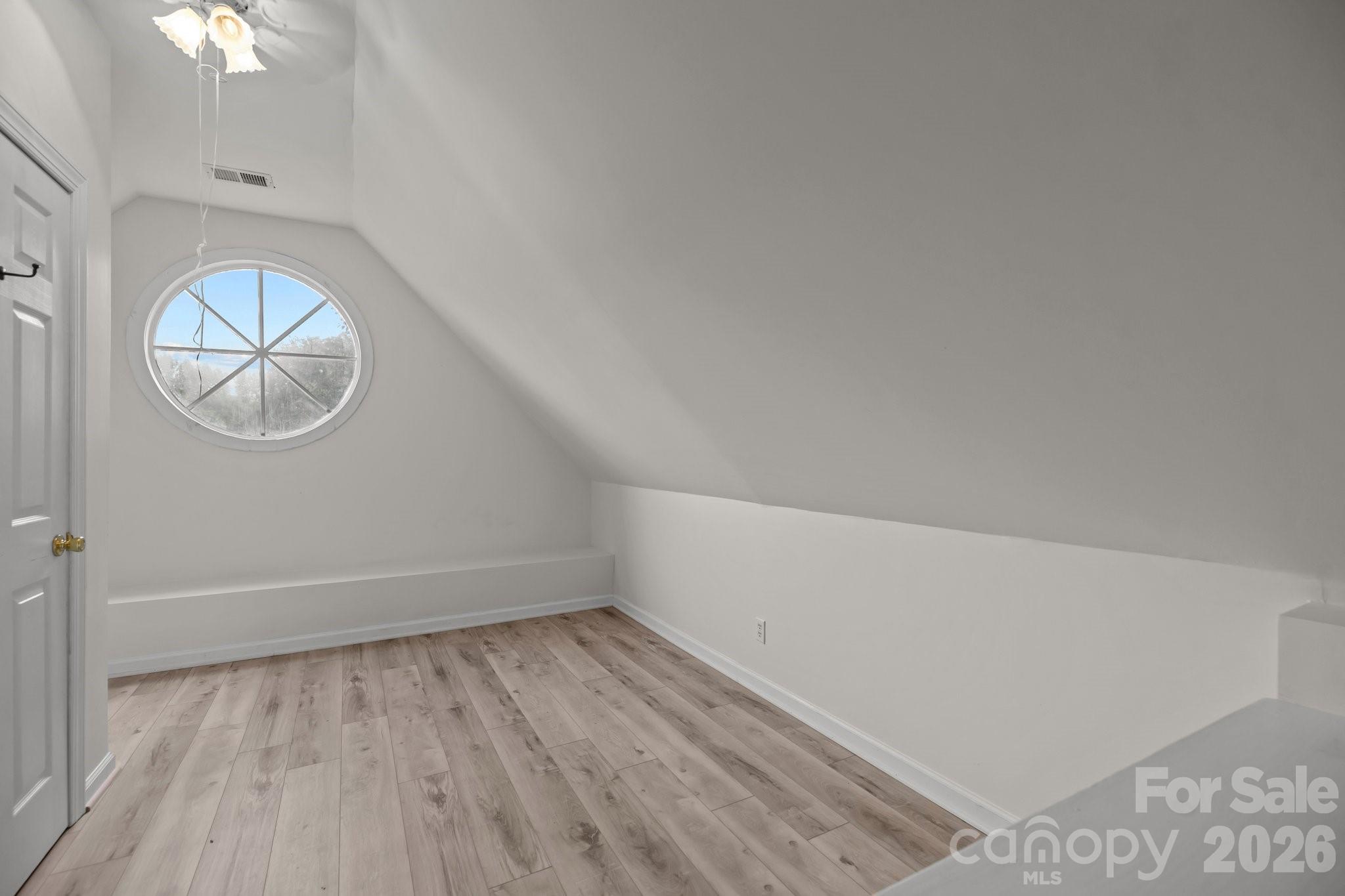 230 N Brackenbury Lane Property Photo 40