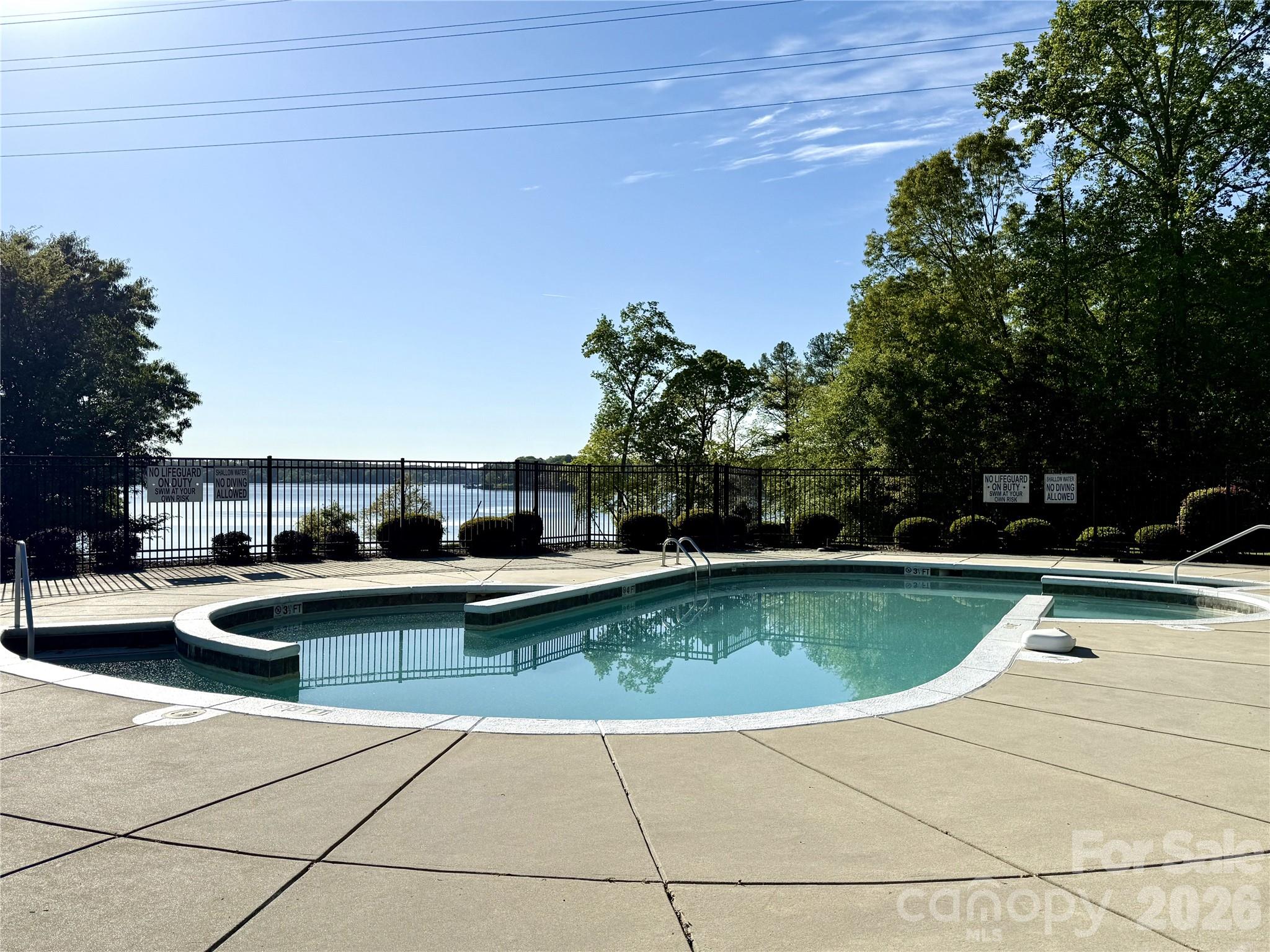 225 Horizon Circle Property Photo 1