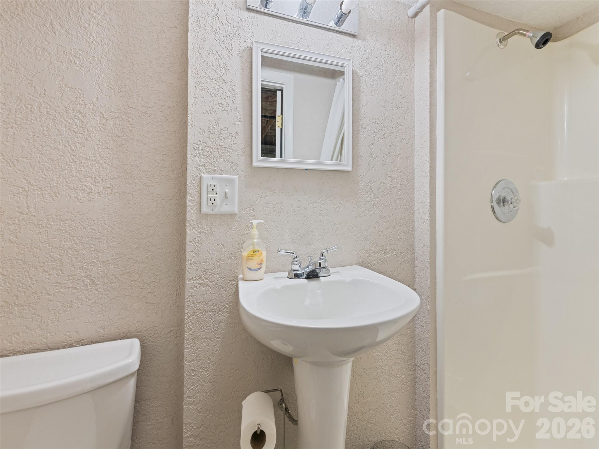662 Locust Drive Property Photo 23