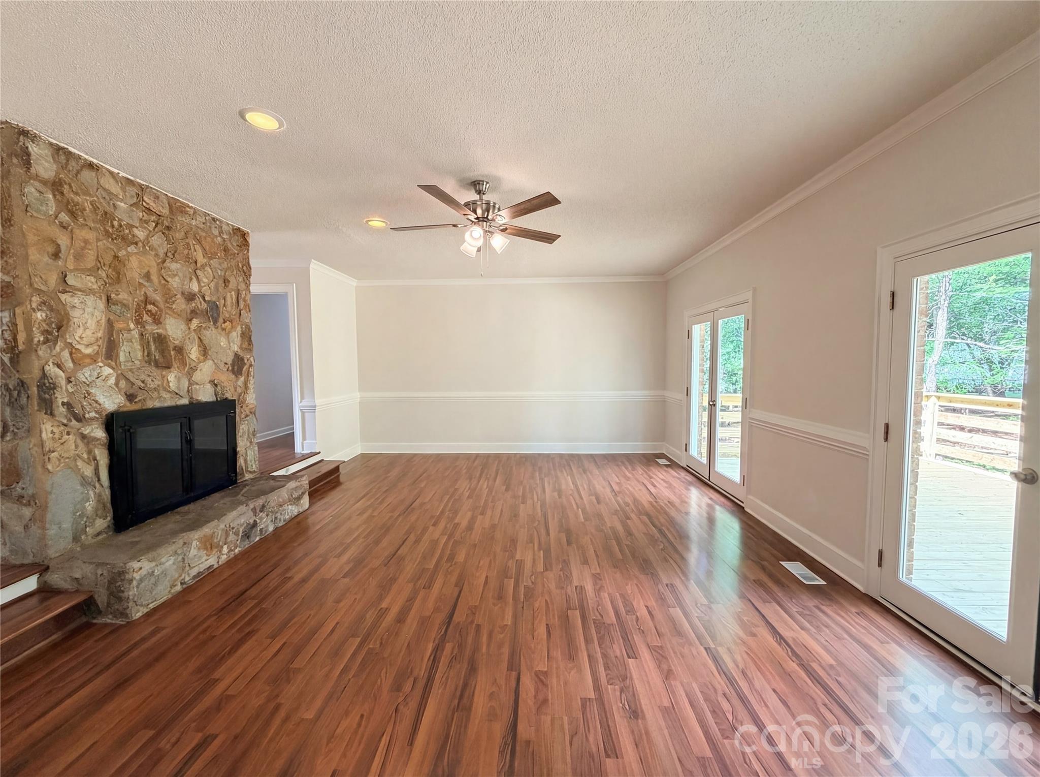 6024 Dovefield Road Property Photo 4