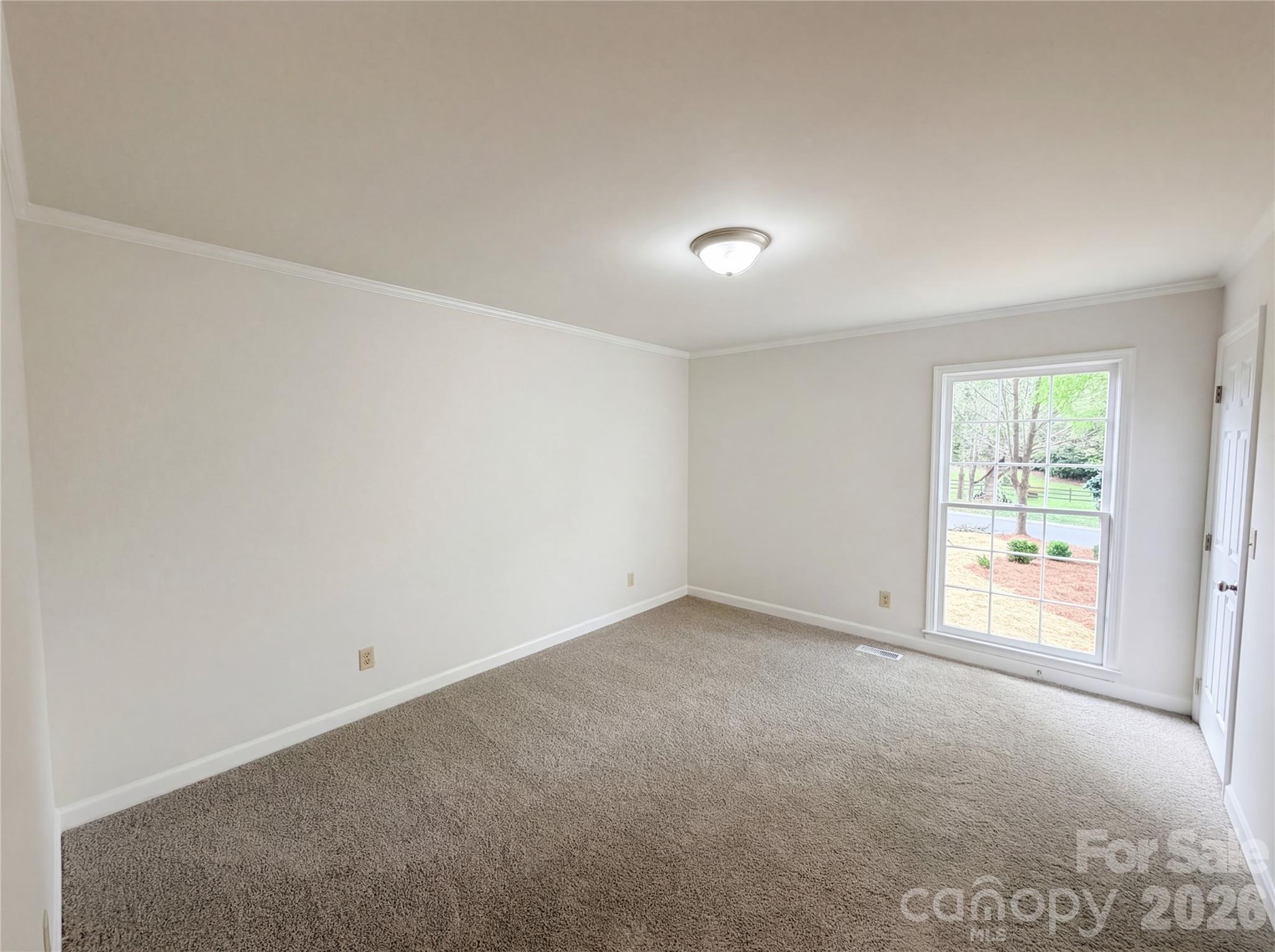 6024 Dovefield Road Property Photo 11