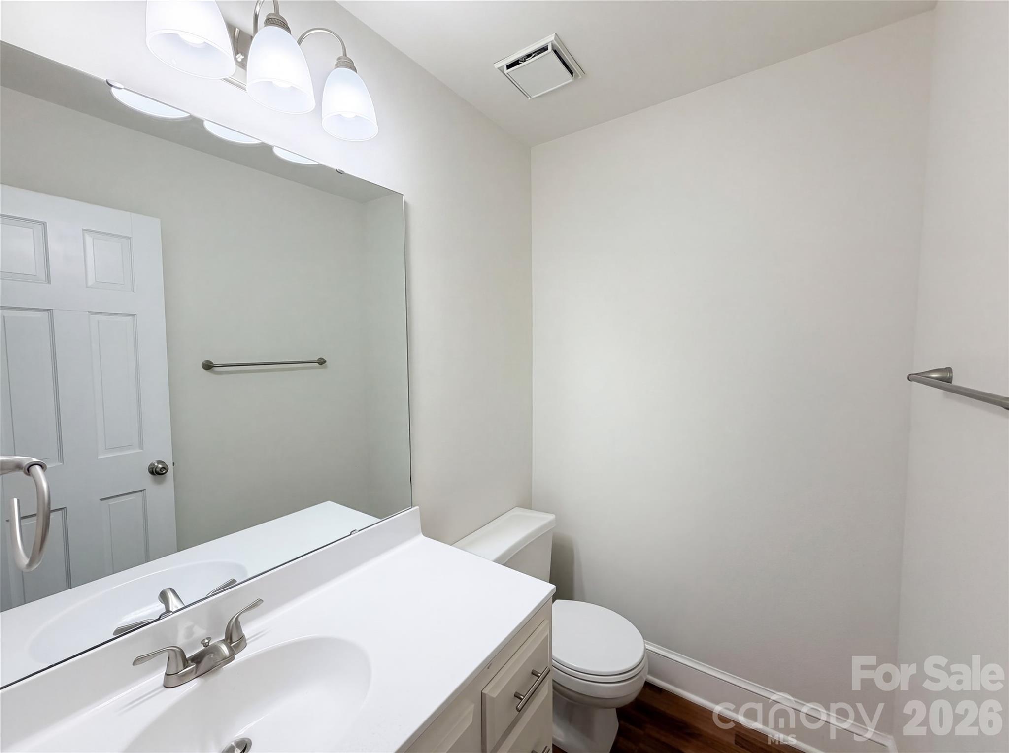 6024 Dovefield Road Property Photo 14