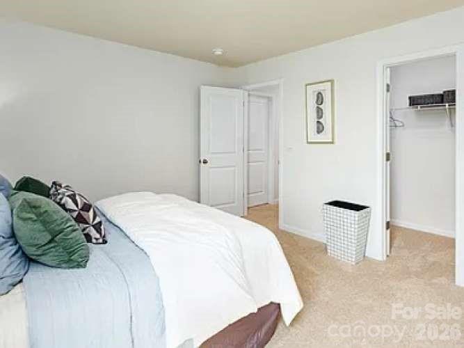 1924 Vanderlyn Street Property Photo 24