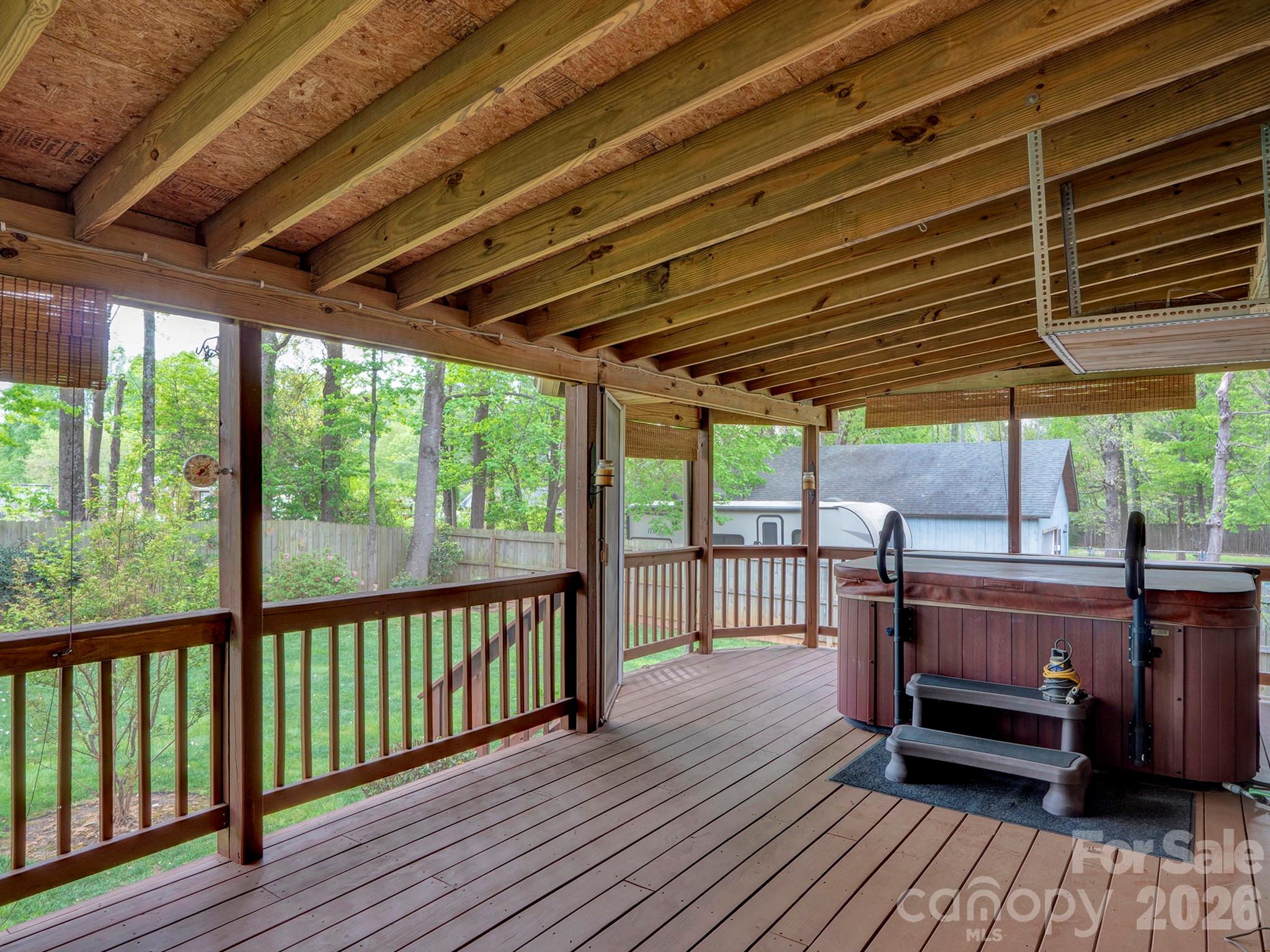 2005 Brookhollow Court Property Photo 11