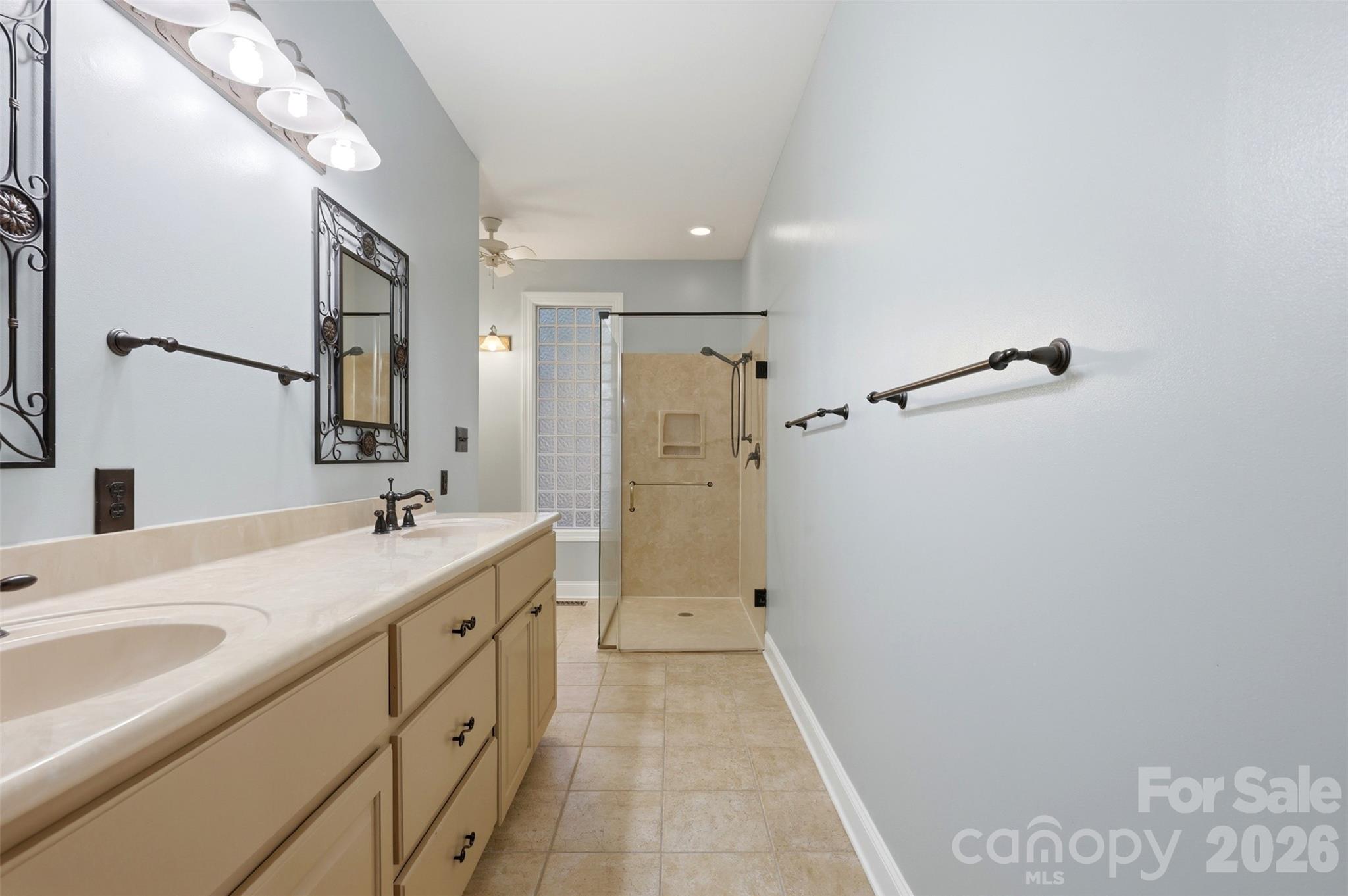 4639 Harbor View Terrace Property Photo 13