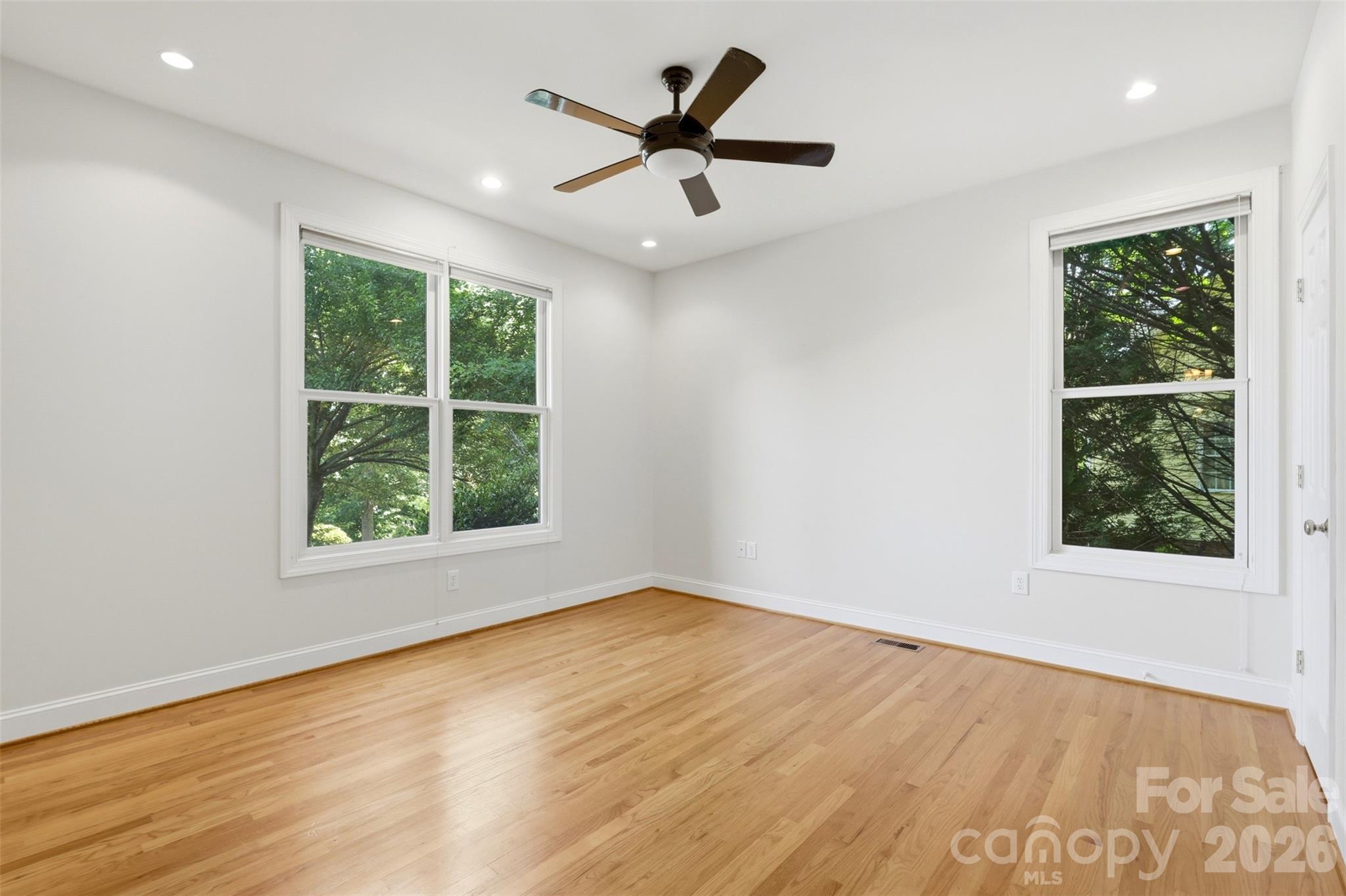 4639 Harbor View Terrace Property Photo 14