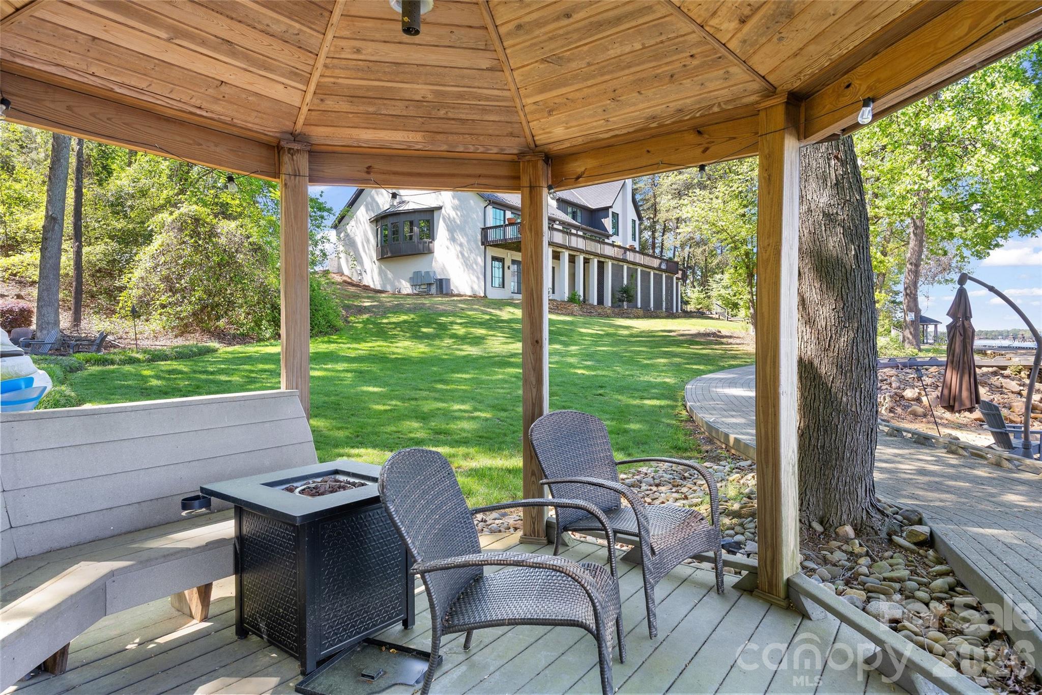 20107 Bascom Ridge Drive Property Photo 44