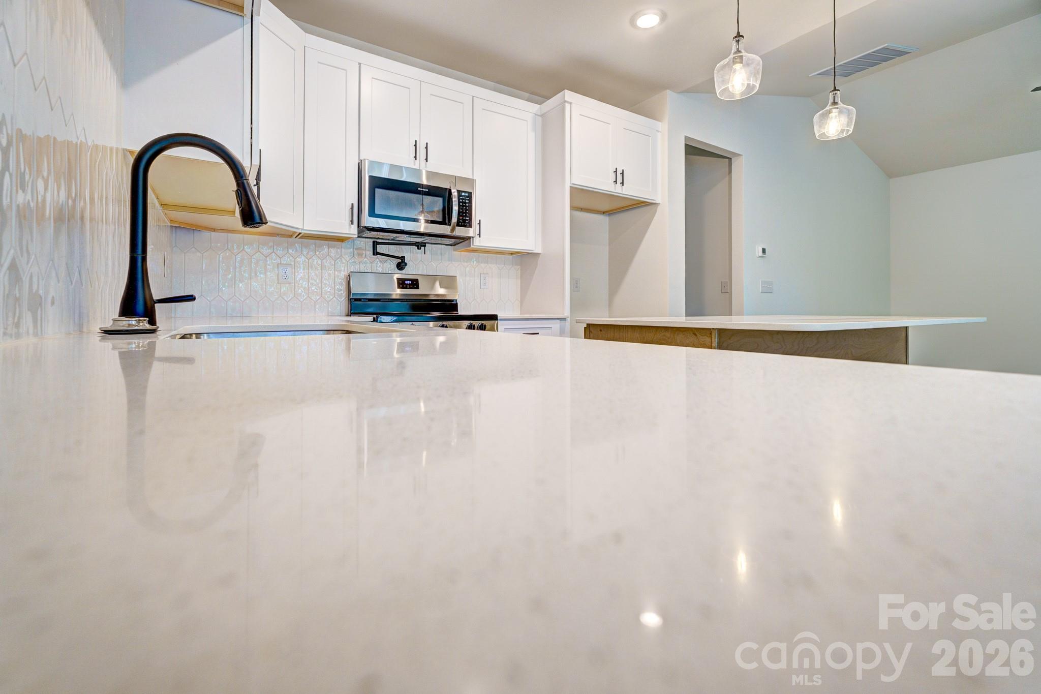 315 S Pink Street Property Photo 6