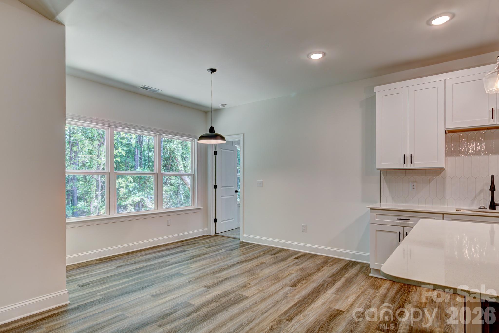 315 S Pink Street Property Photo 8