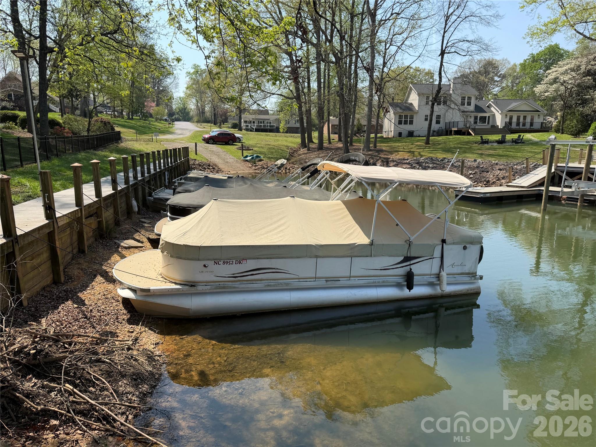 2036 Hickory Hills Drive Property Photo 6