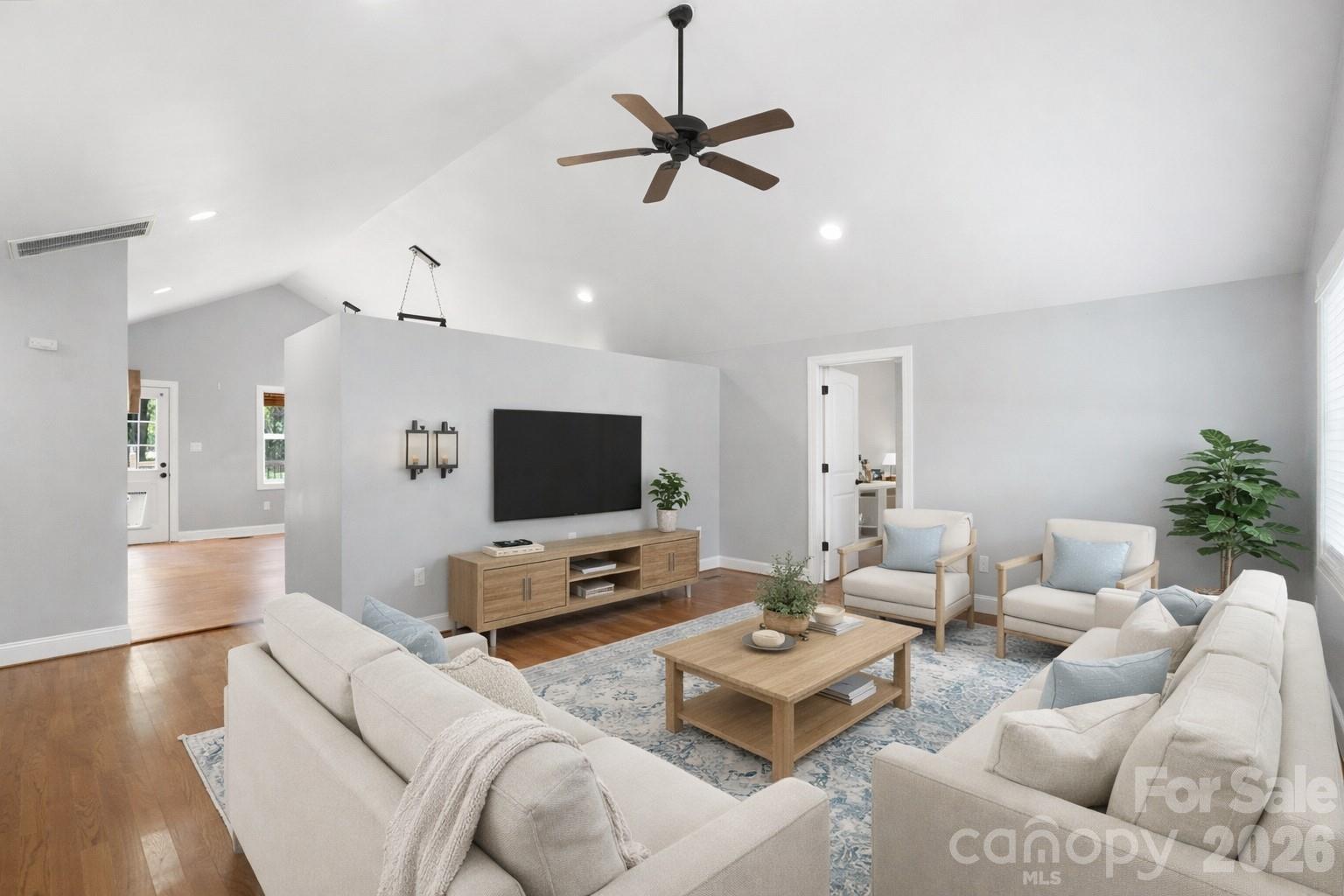 2036 Hickory Hills Drive Property Photo 10