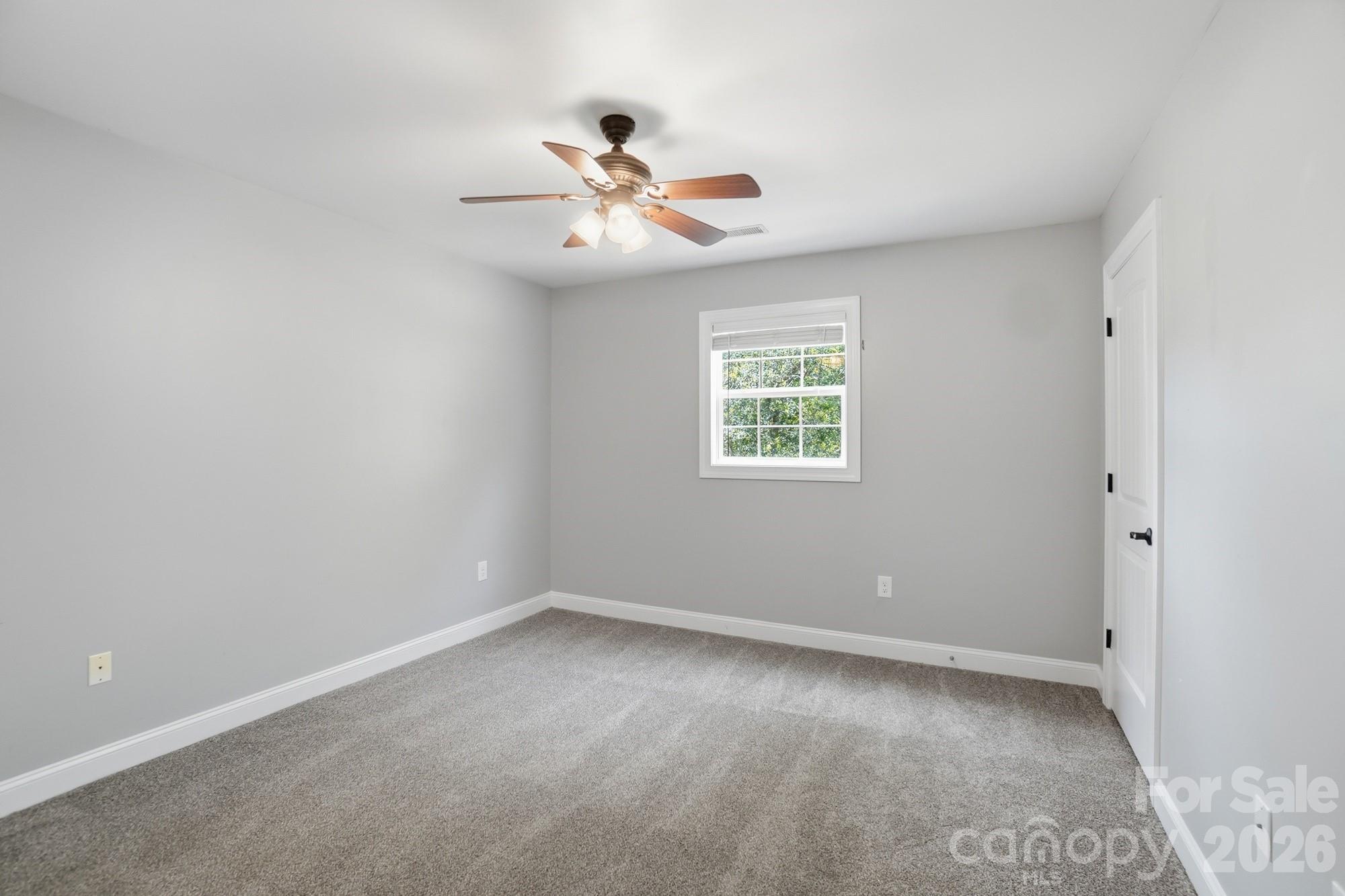 2036 Hickory Hills Drive Property Photo 24