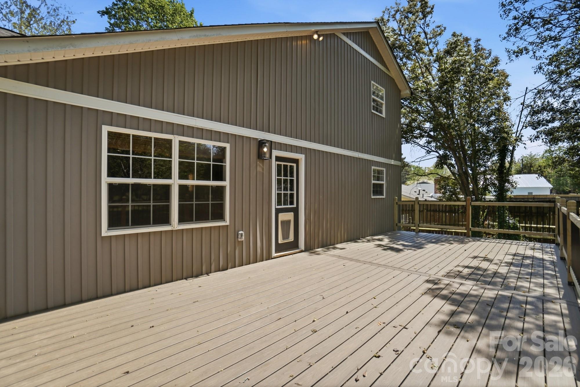 2036 Hickory Hills Drive Property Photo 29