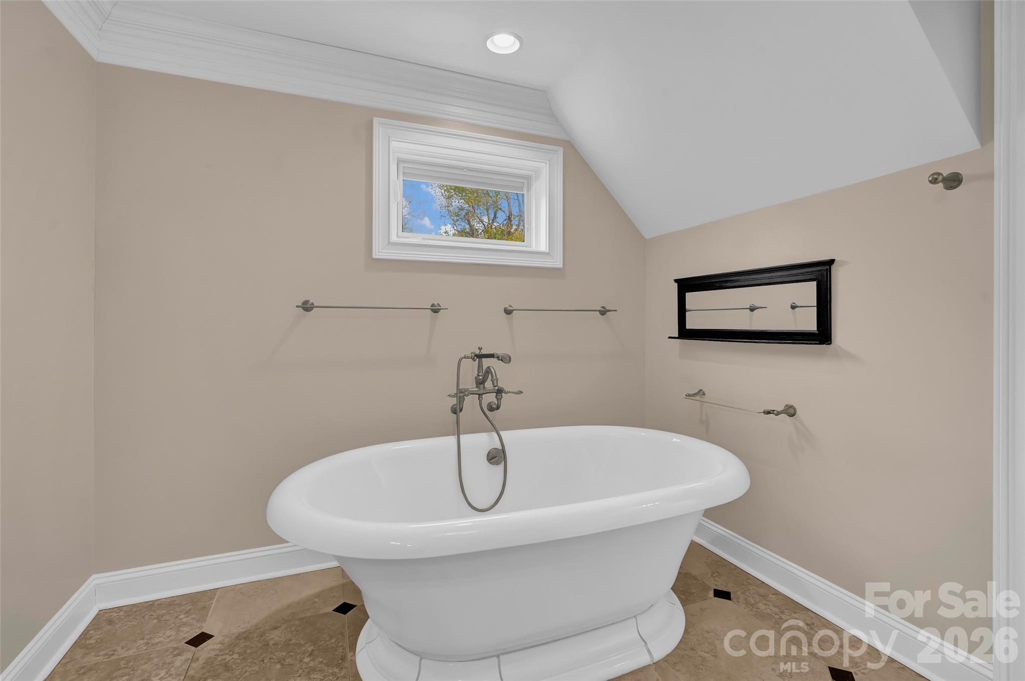 464 Laurel Cove Road Property Photo 26
