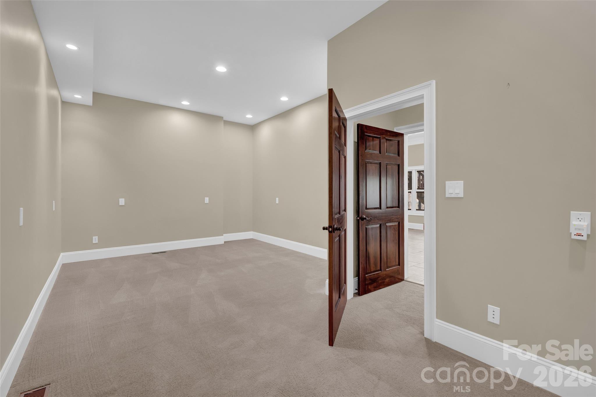 464 Laurel Cove Road Property Photo 37