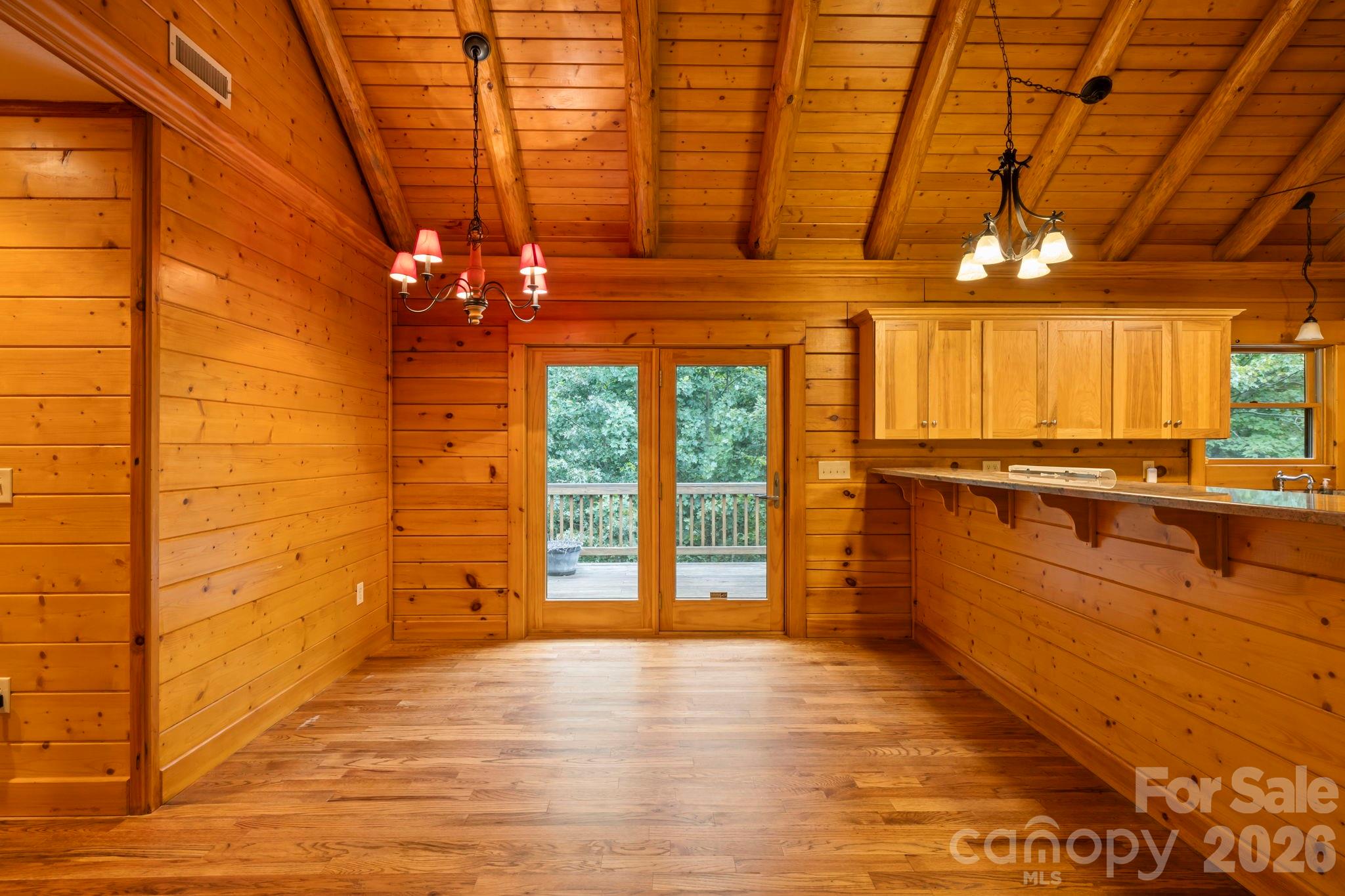 266 Rhododendron Drive Property Photo 9