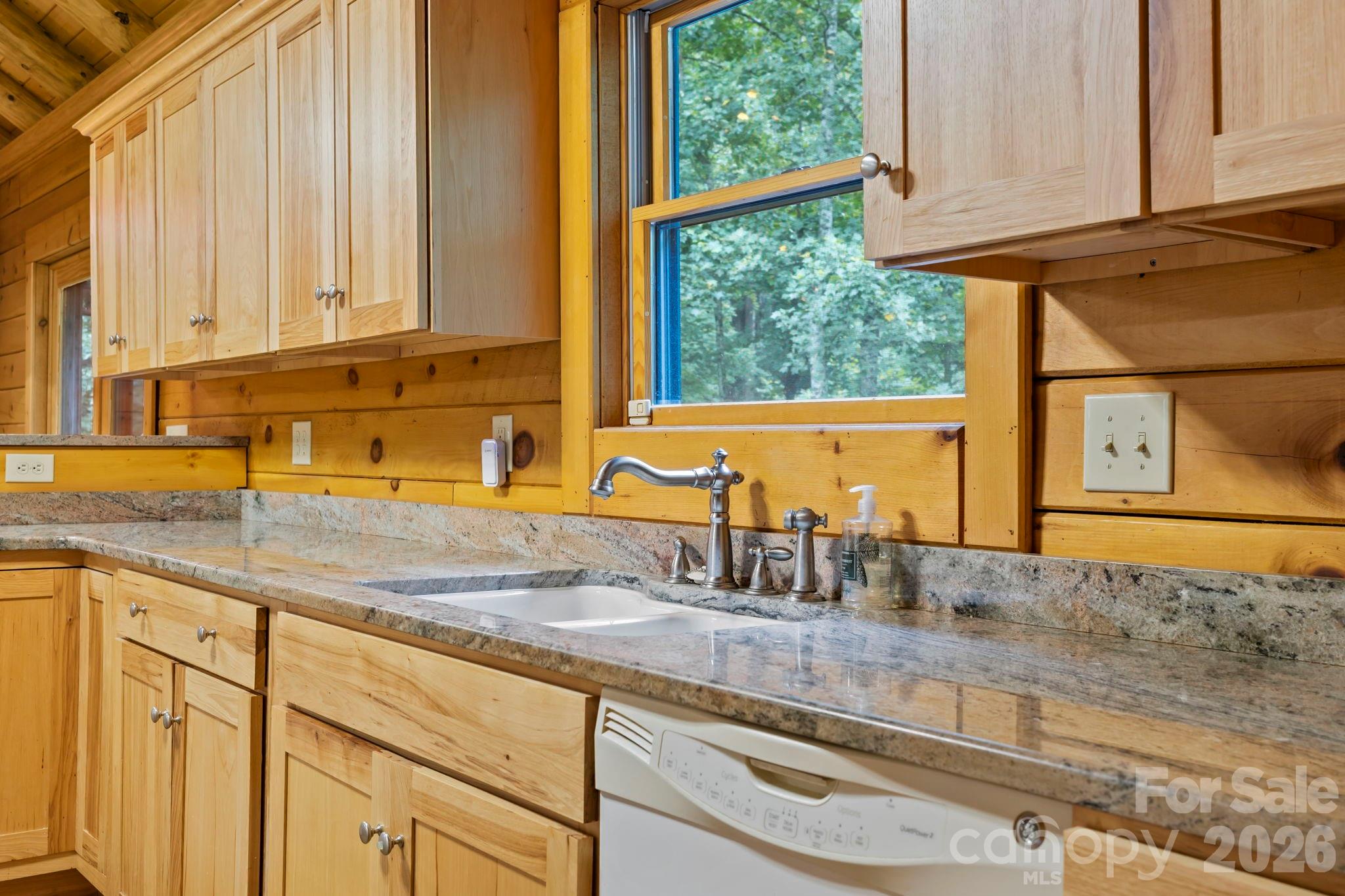 266 Rhododendron Drive Property Photo 12