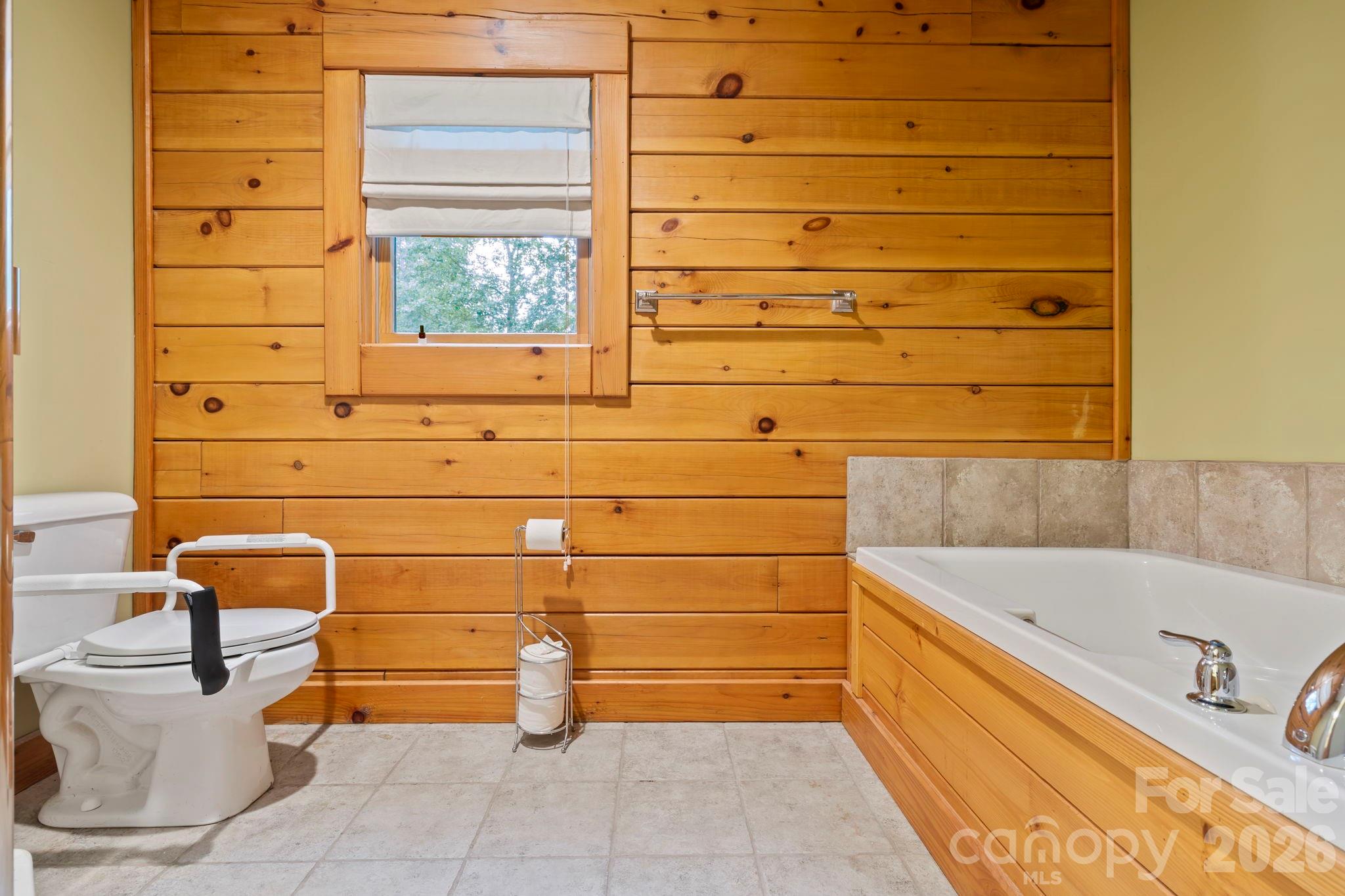 266 Rhododendron Drive Property Photo 16