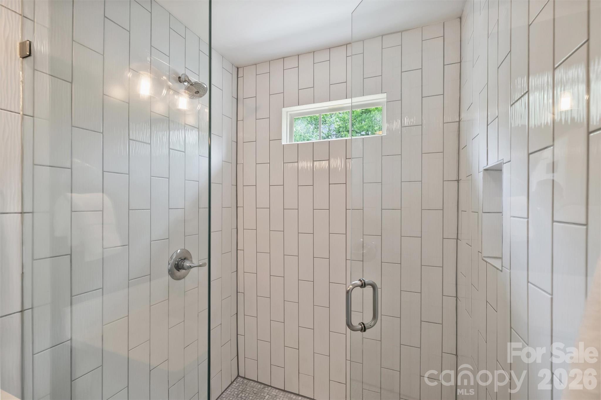2314 Crestview Drive Property Photo 27