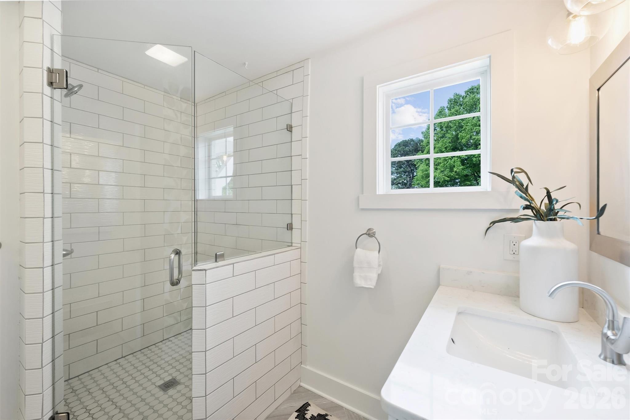 2314 Crestview Drive Property Photo 32