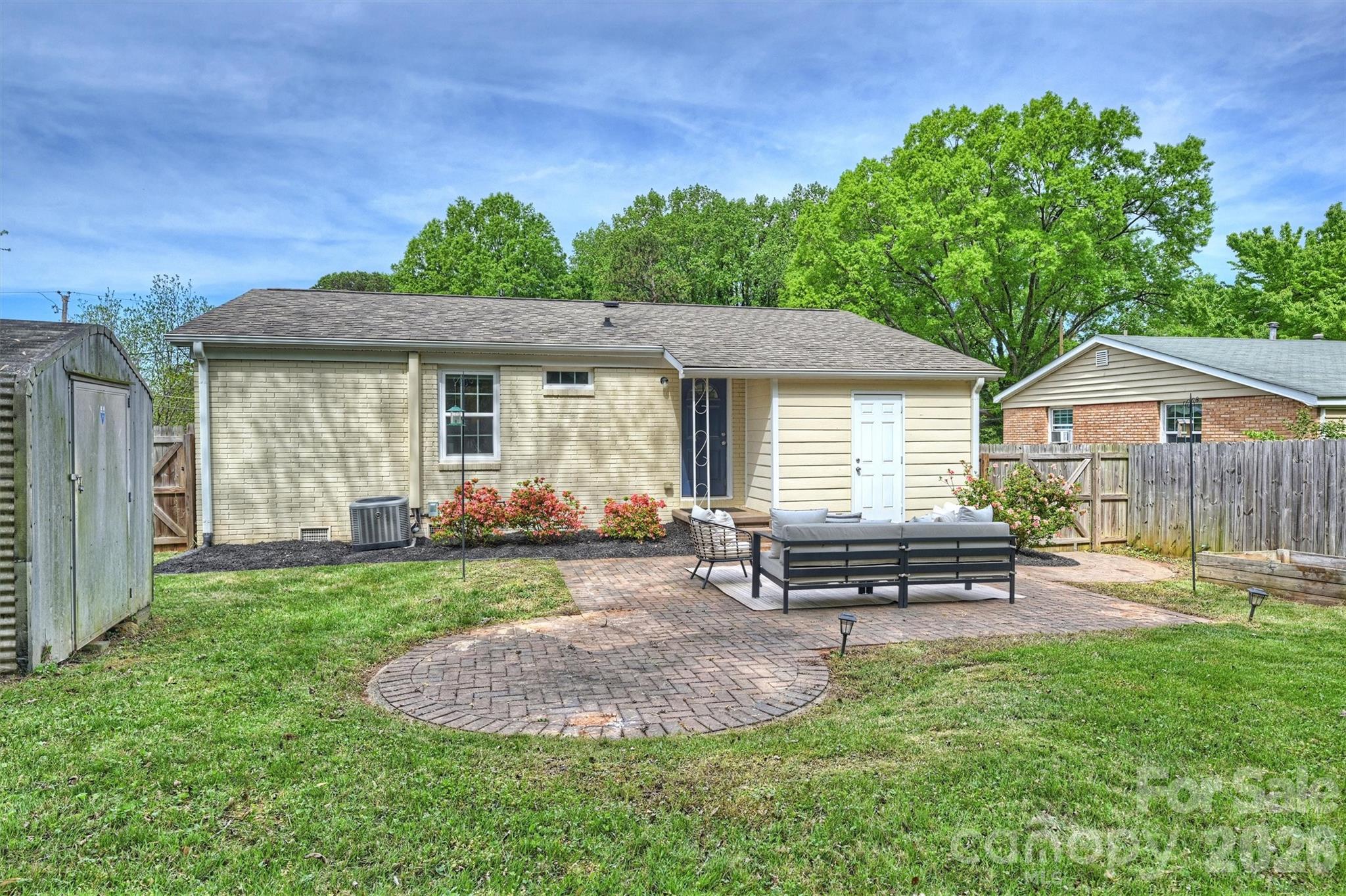 2314 Crestview Drive Property Photo 37
