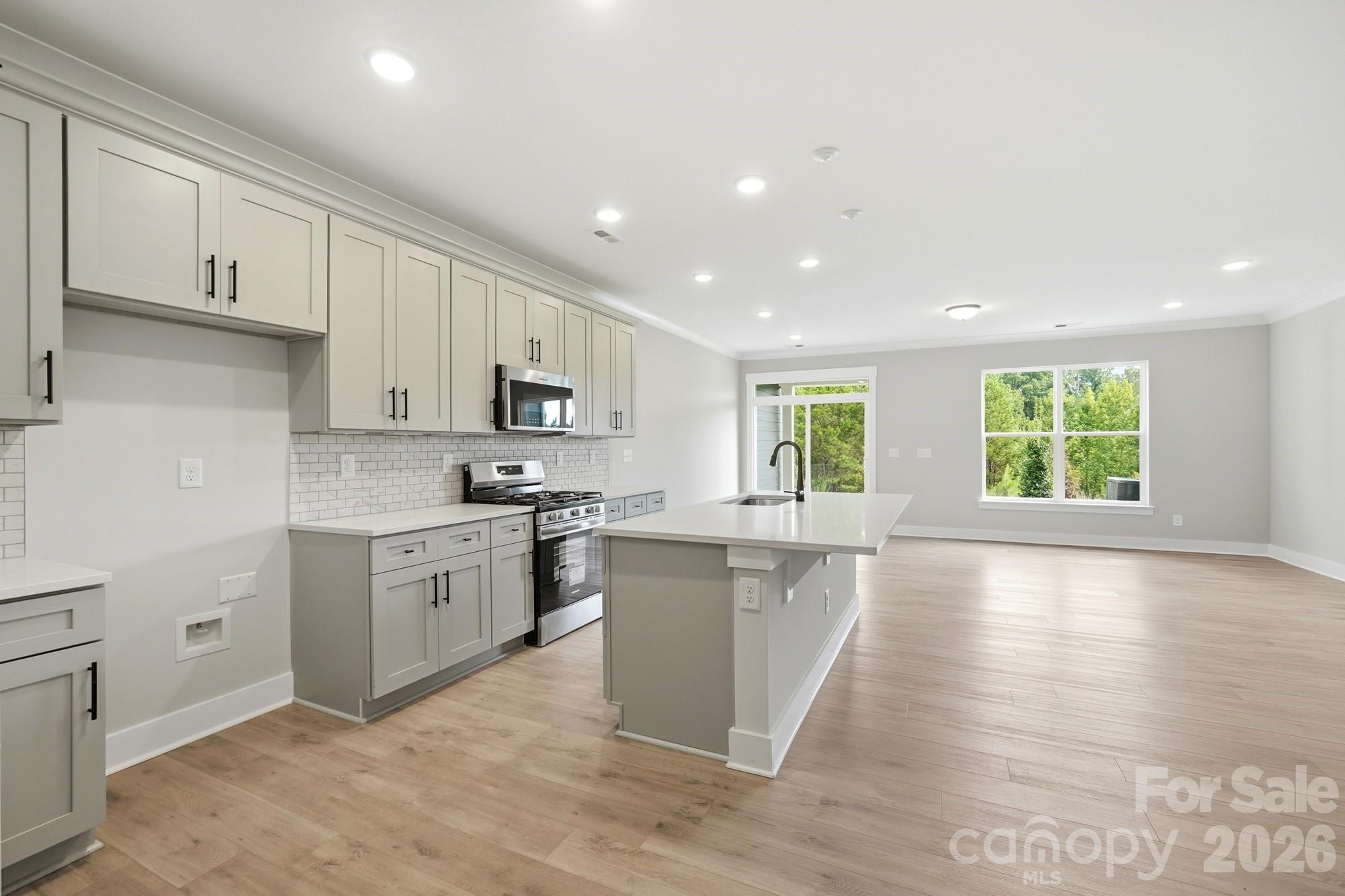 454 Blythe Townhome Lane Property Photo 7