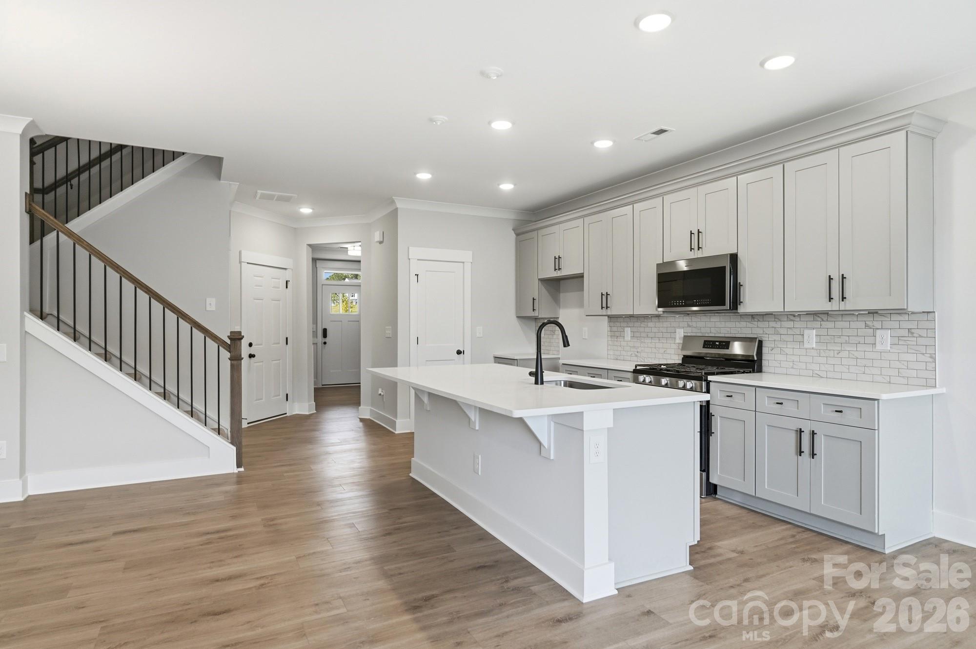 454 Blythe Townhome Lane Property Photo 8