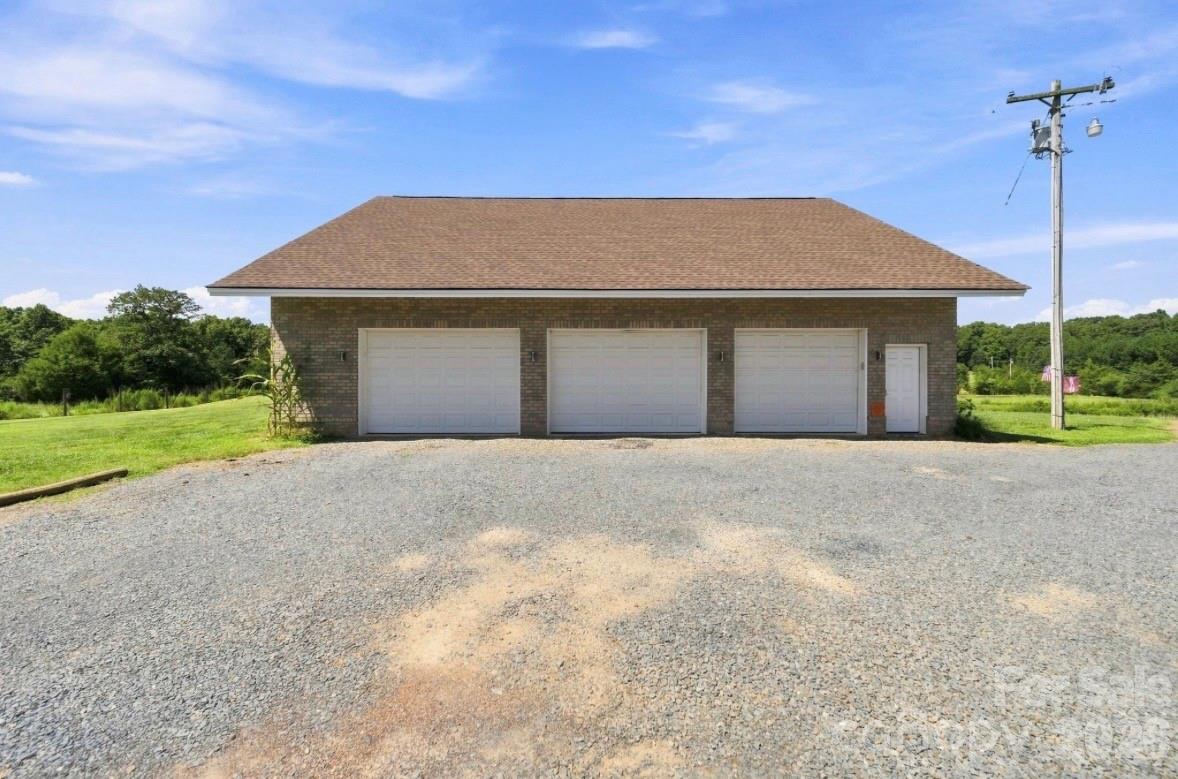 48155 Ingram Road Property Photo 10