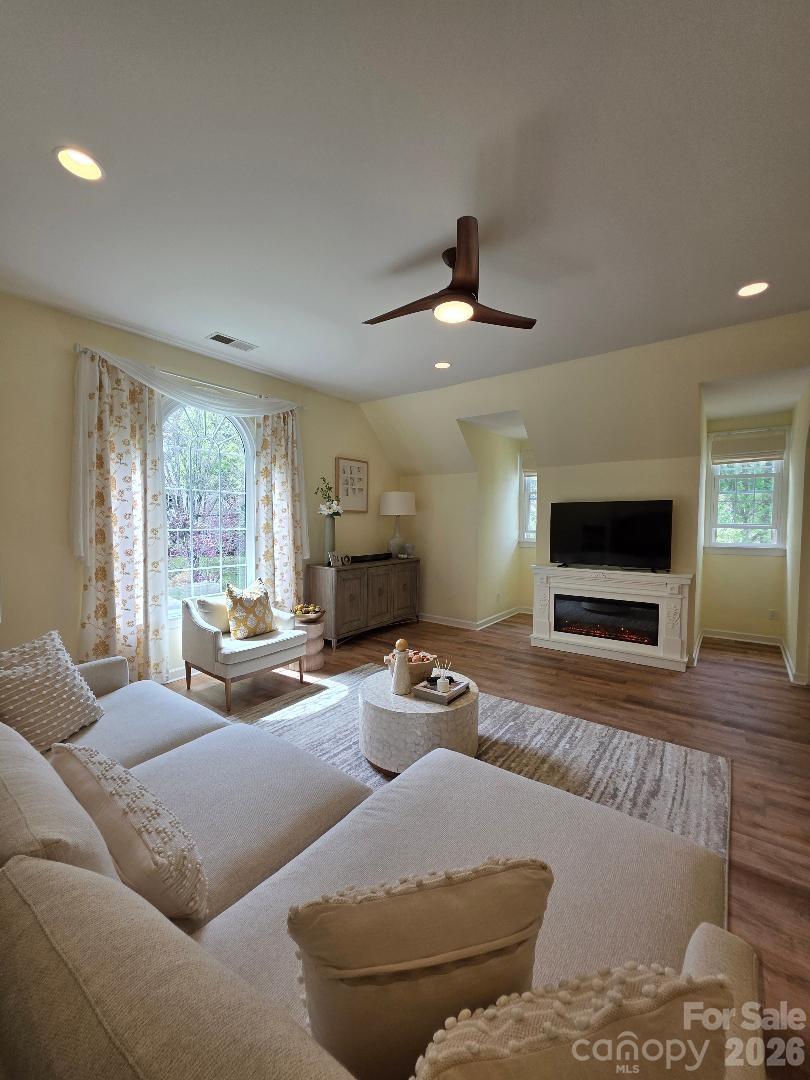 2419 Tarleton Twins Terrace Property Photo 3